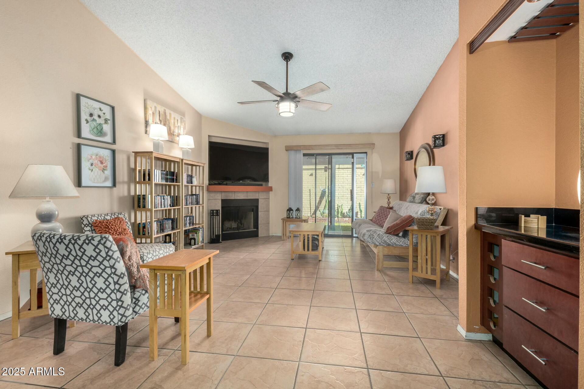 4135 N 17TH Street, 8