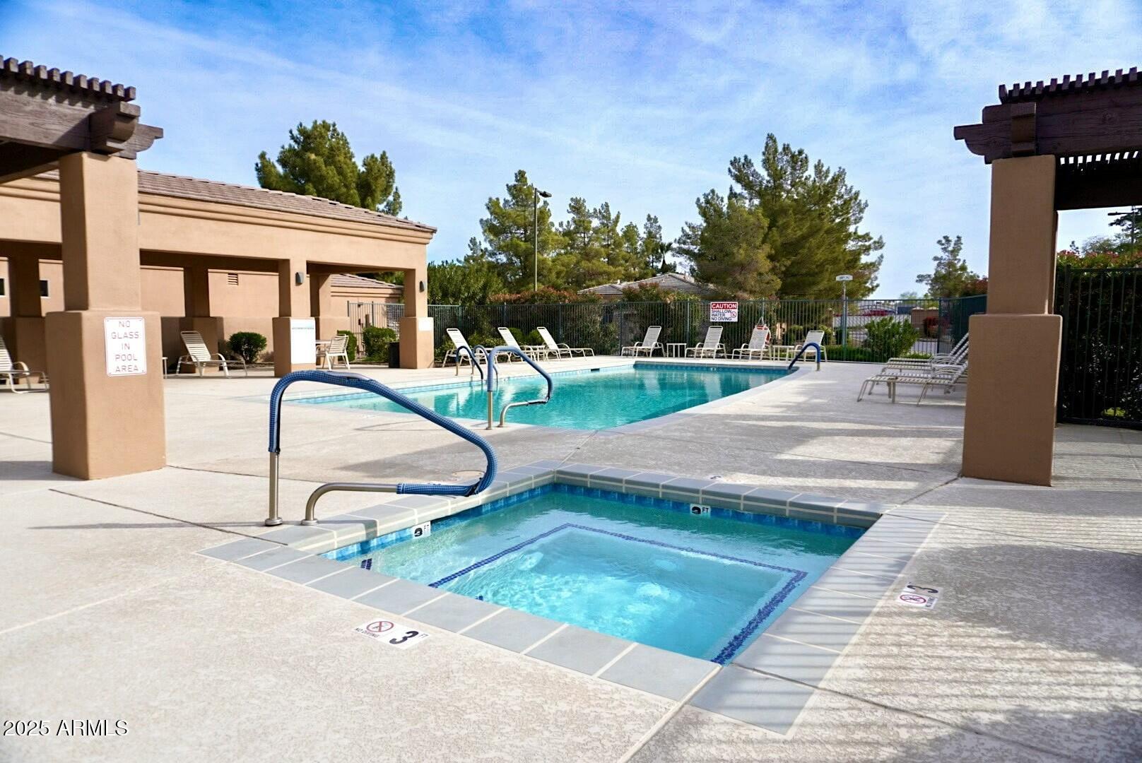 3830 E CARTER Drive
