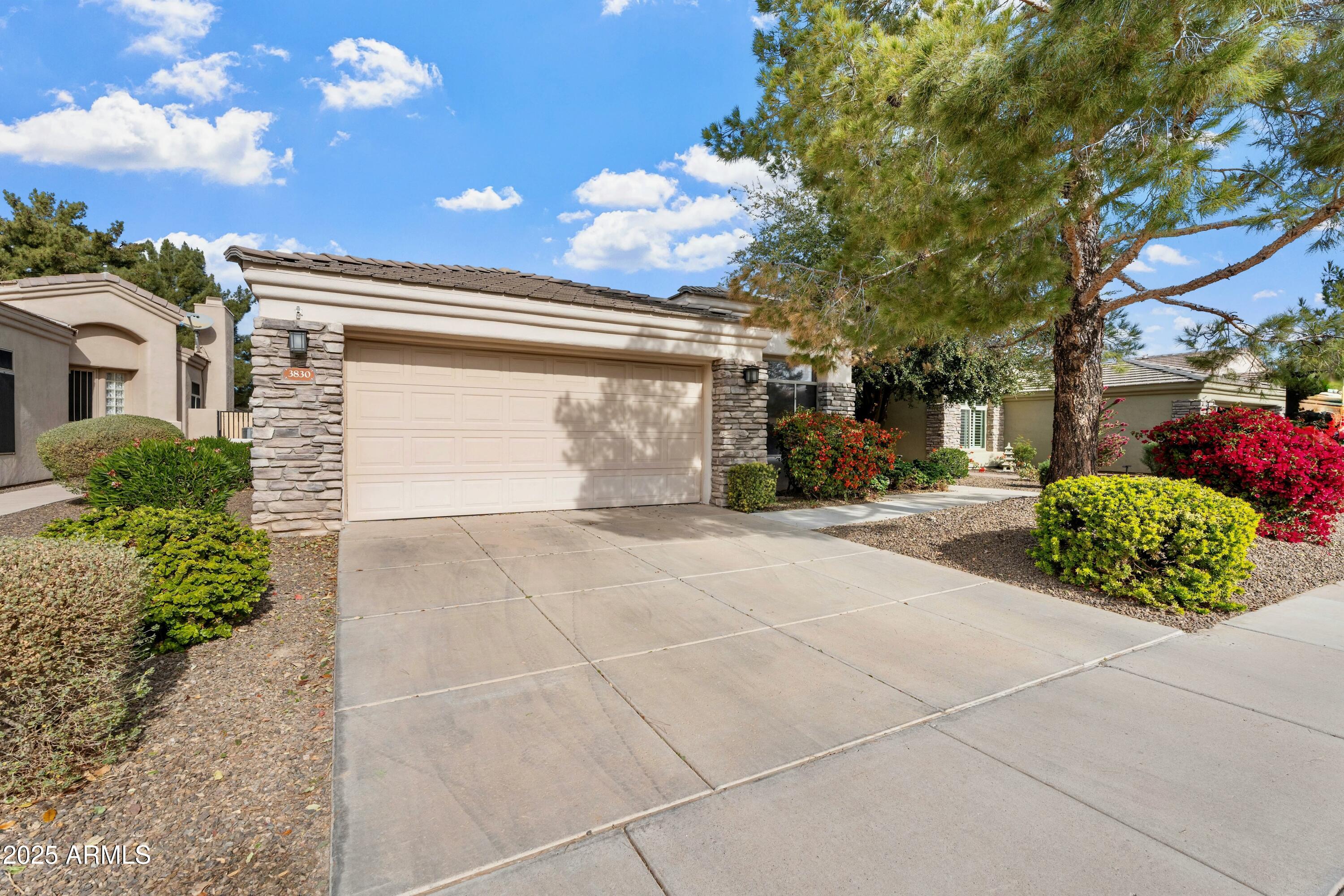 3830 E CARTER Drive