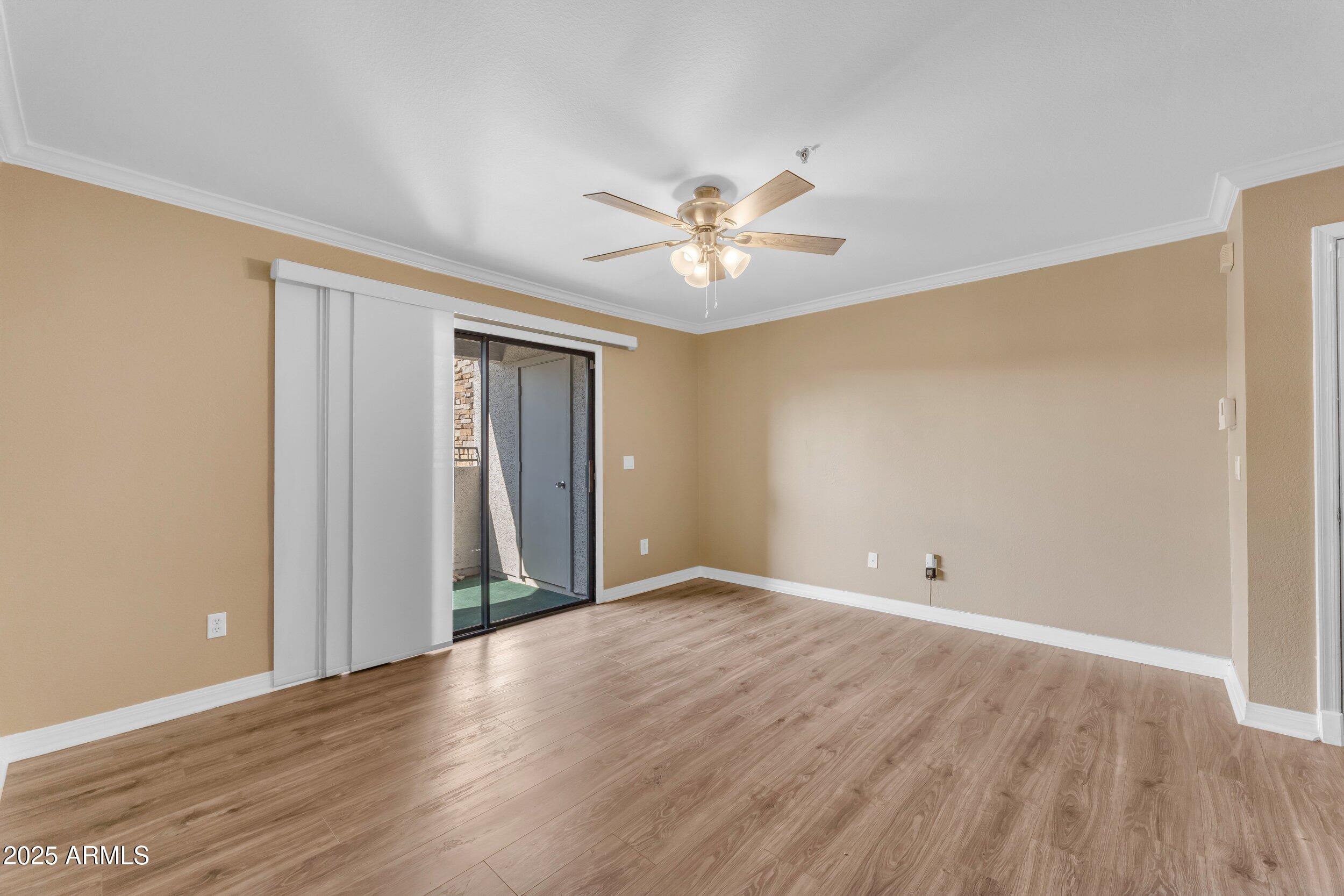 2025 E CAMPBELL Avenue, 140