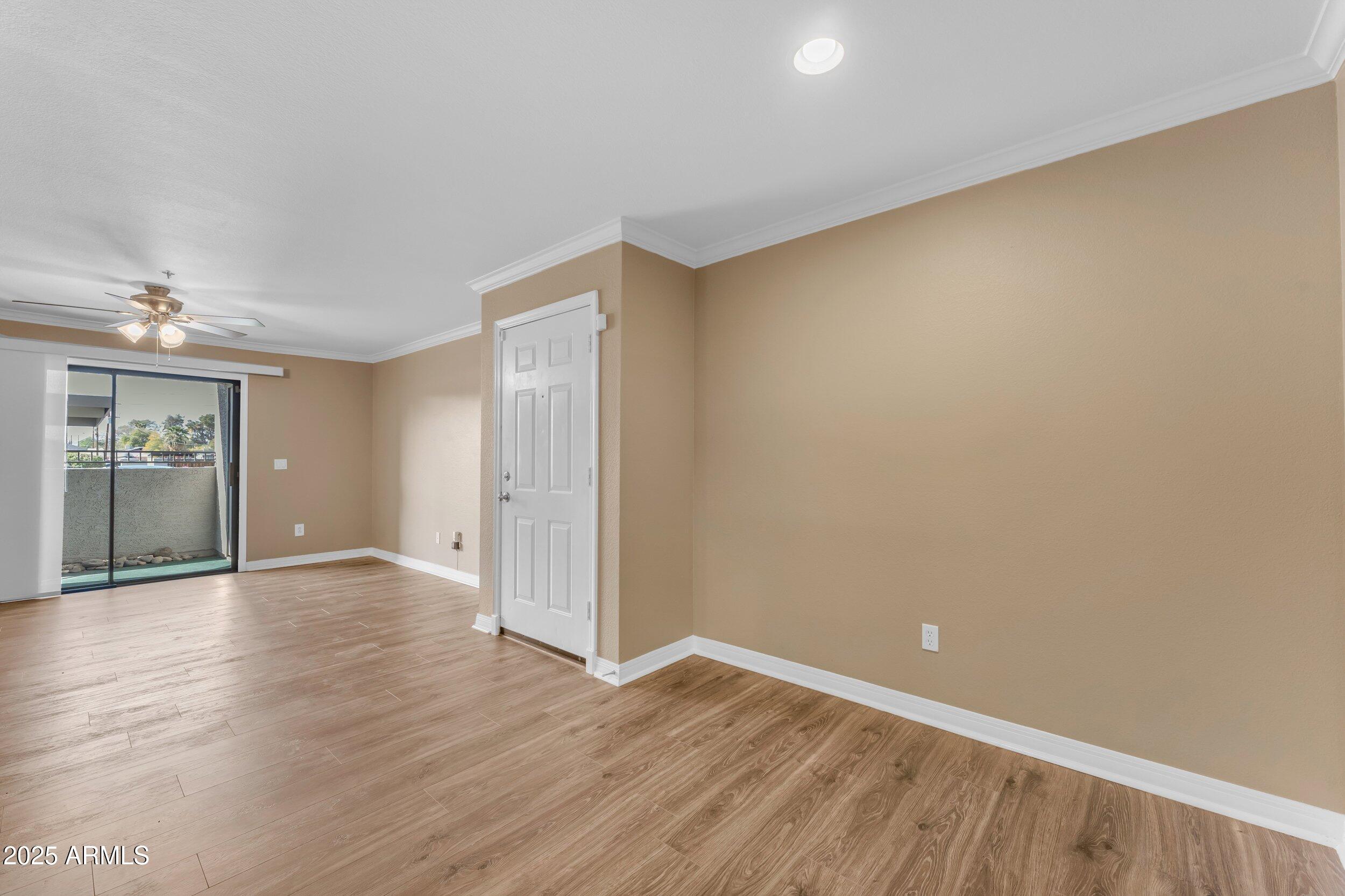 2025 E CAMPBELL Avenue, 140