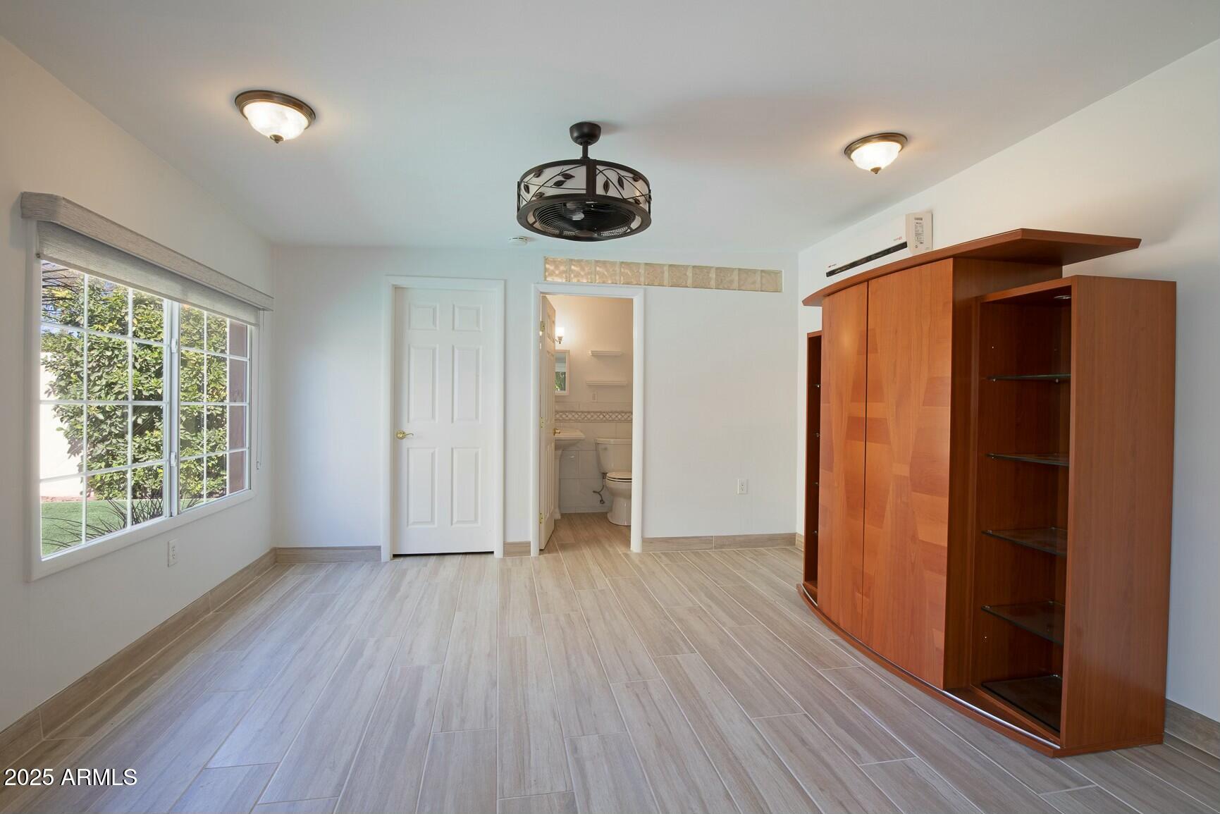 320 W Cypress Street