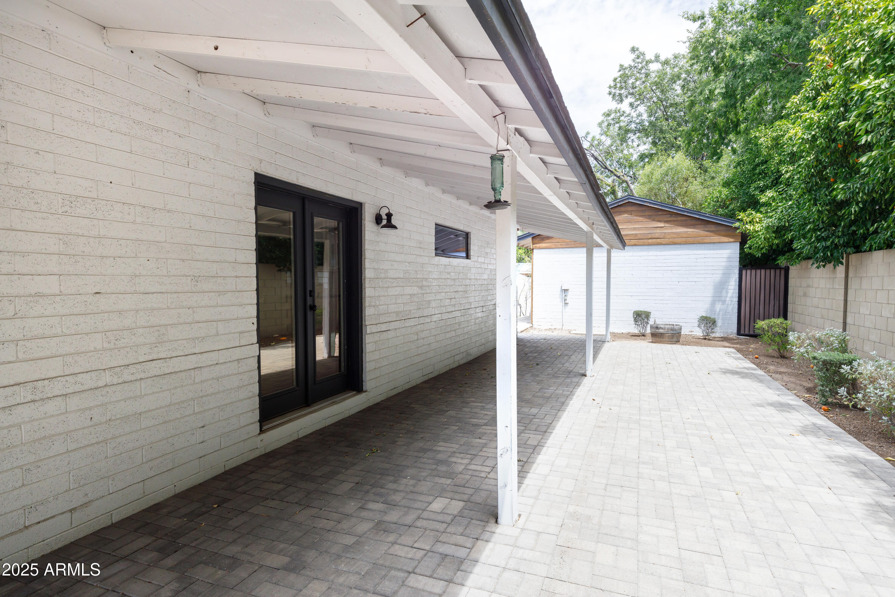 11 W MCLELLAN Boulevard