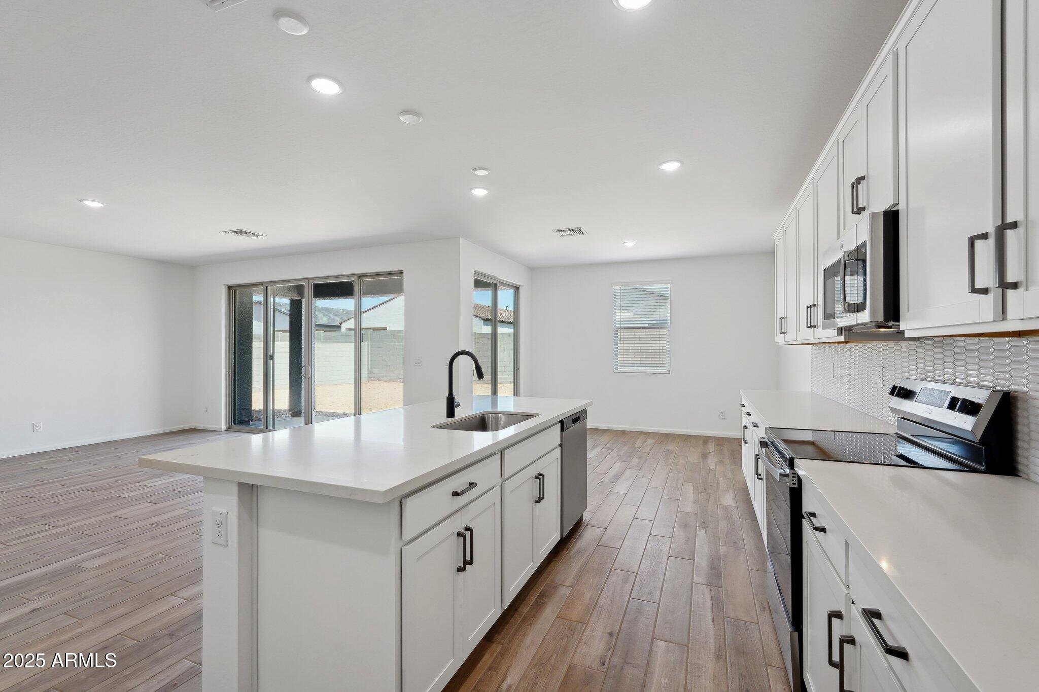 15762 W CHERYL Drive