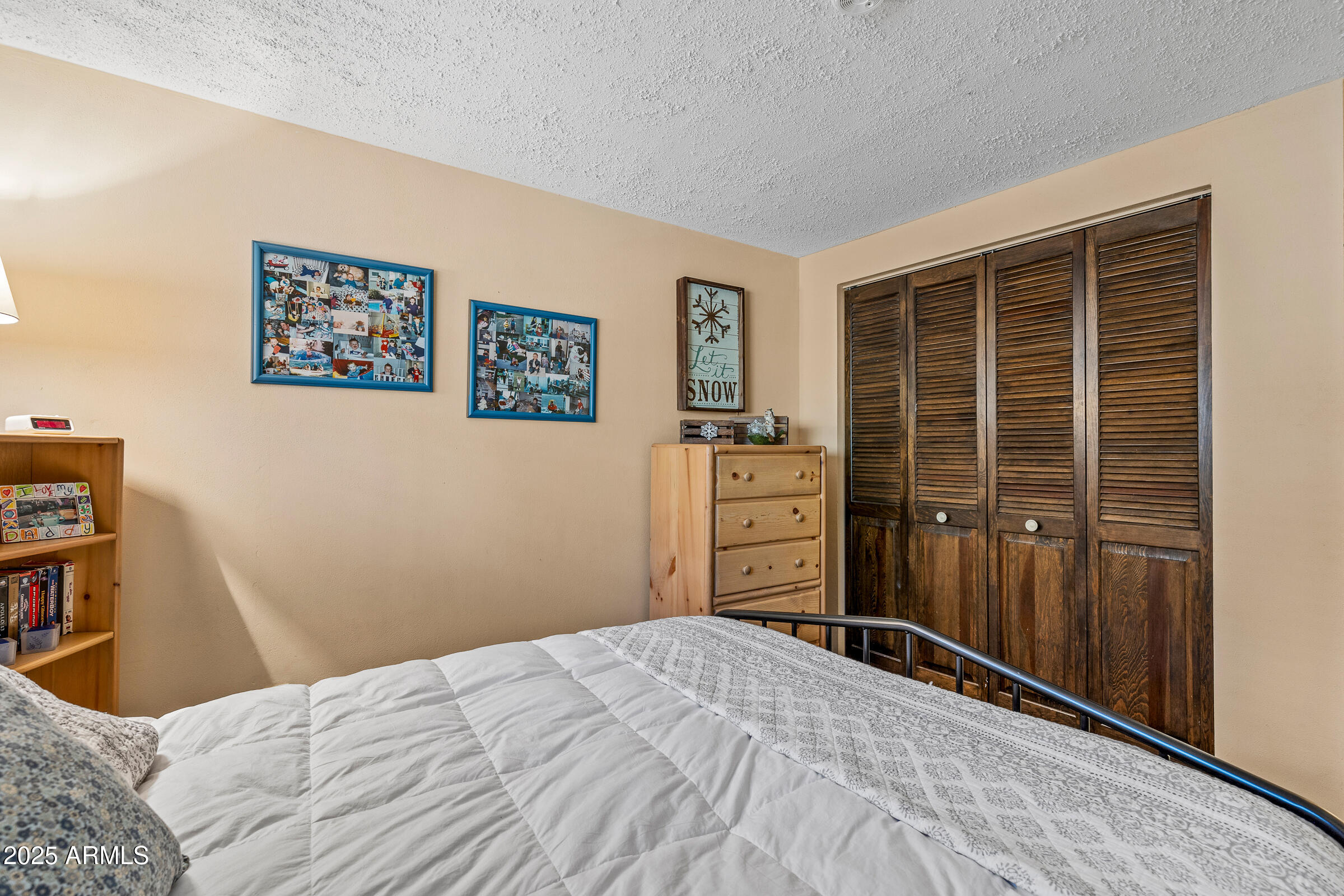 17740 S BUCKSKIN Circle