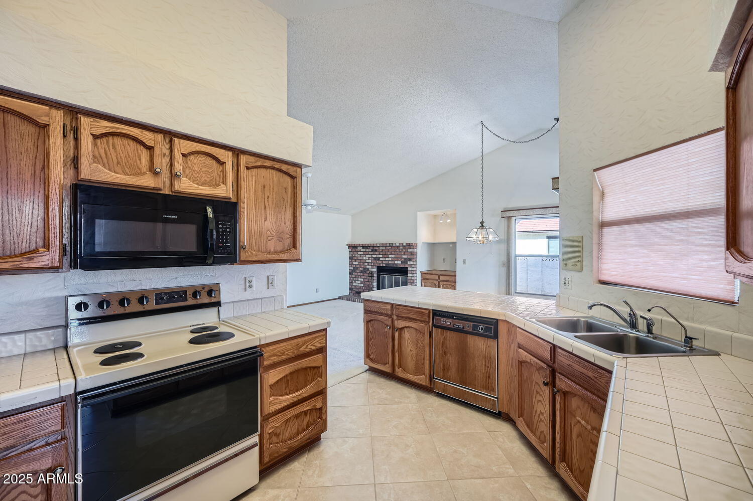 13009 S 42ND Place