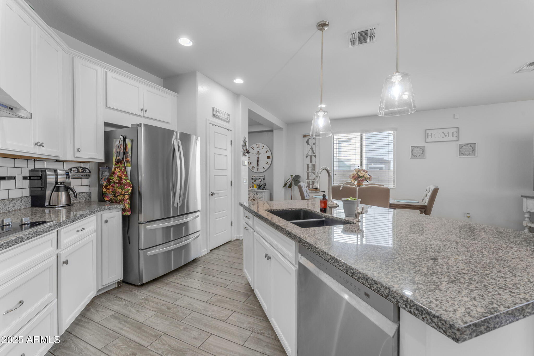 5637 S 29TH Place