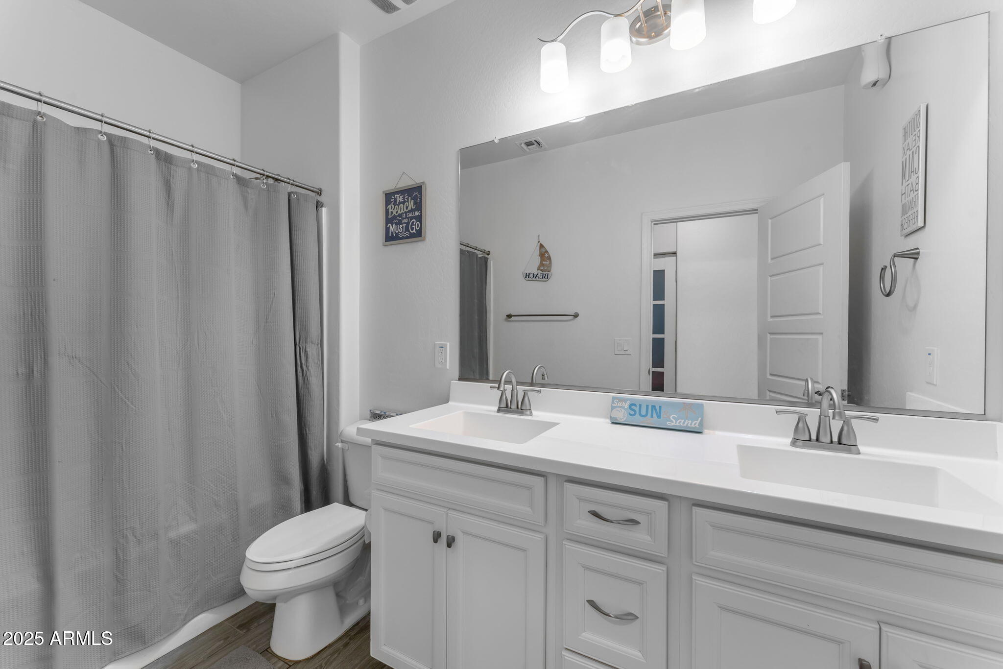 5637 S 29TH Place