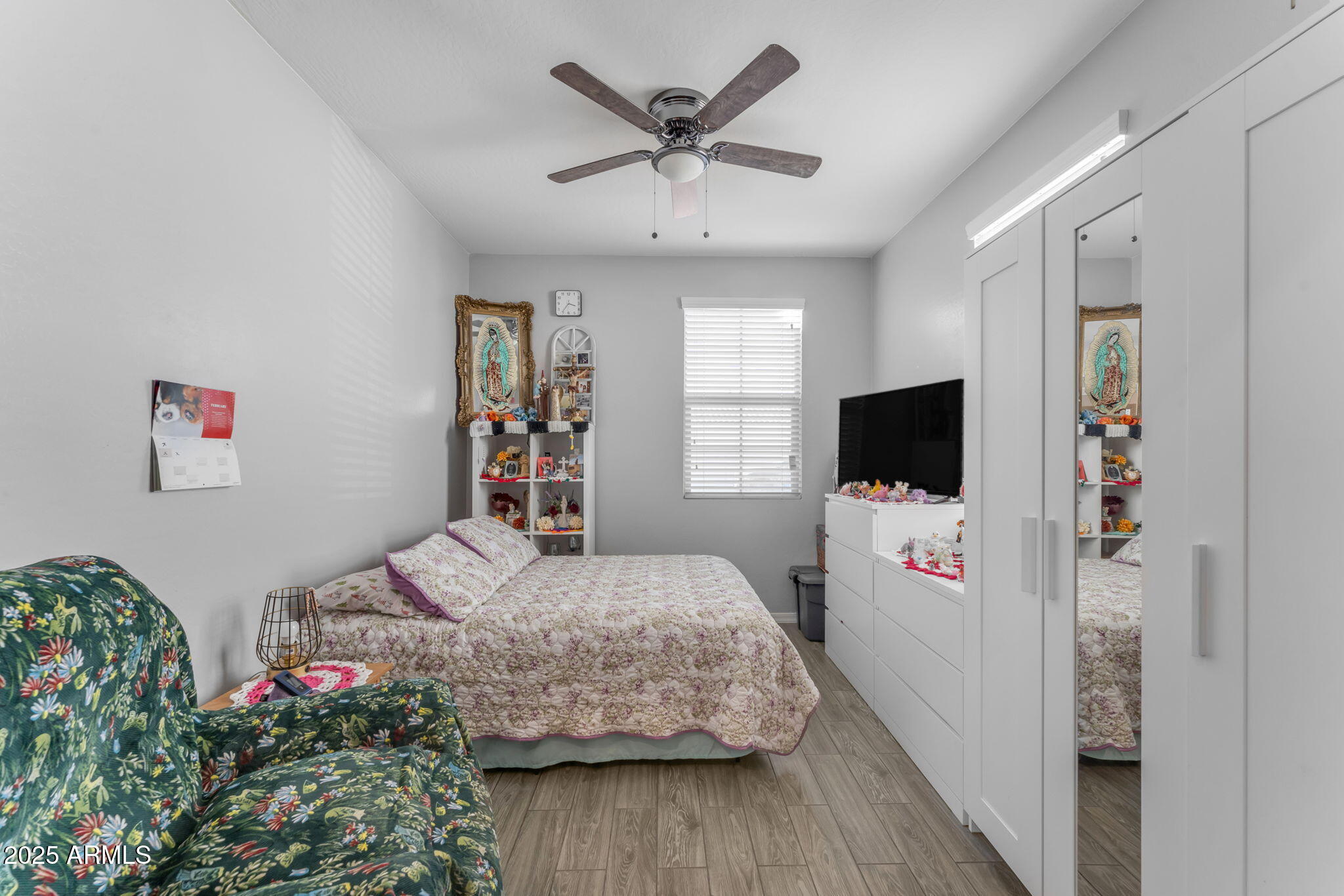 5637 S 29TH Place