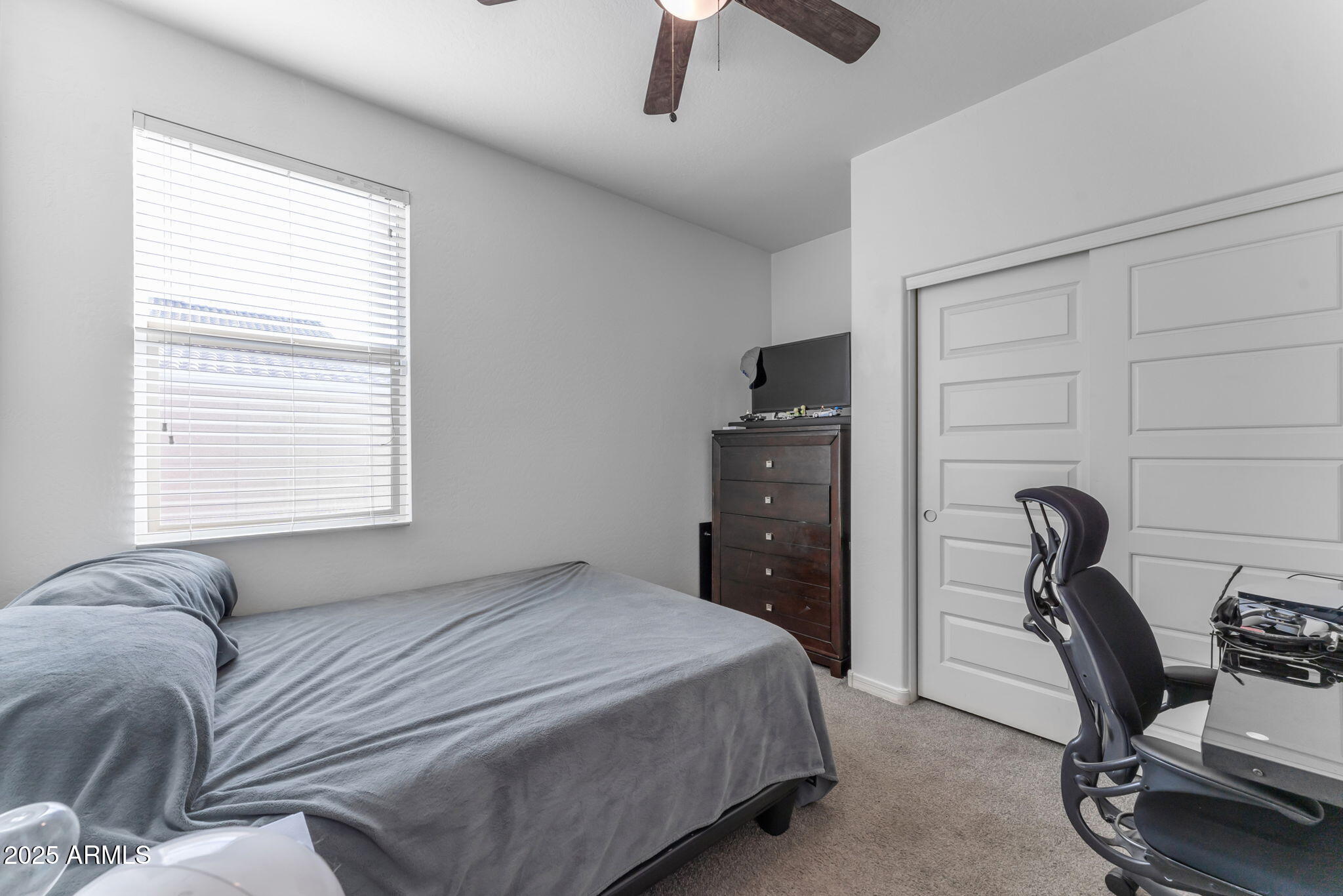 5637 S 29TH Place
