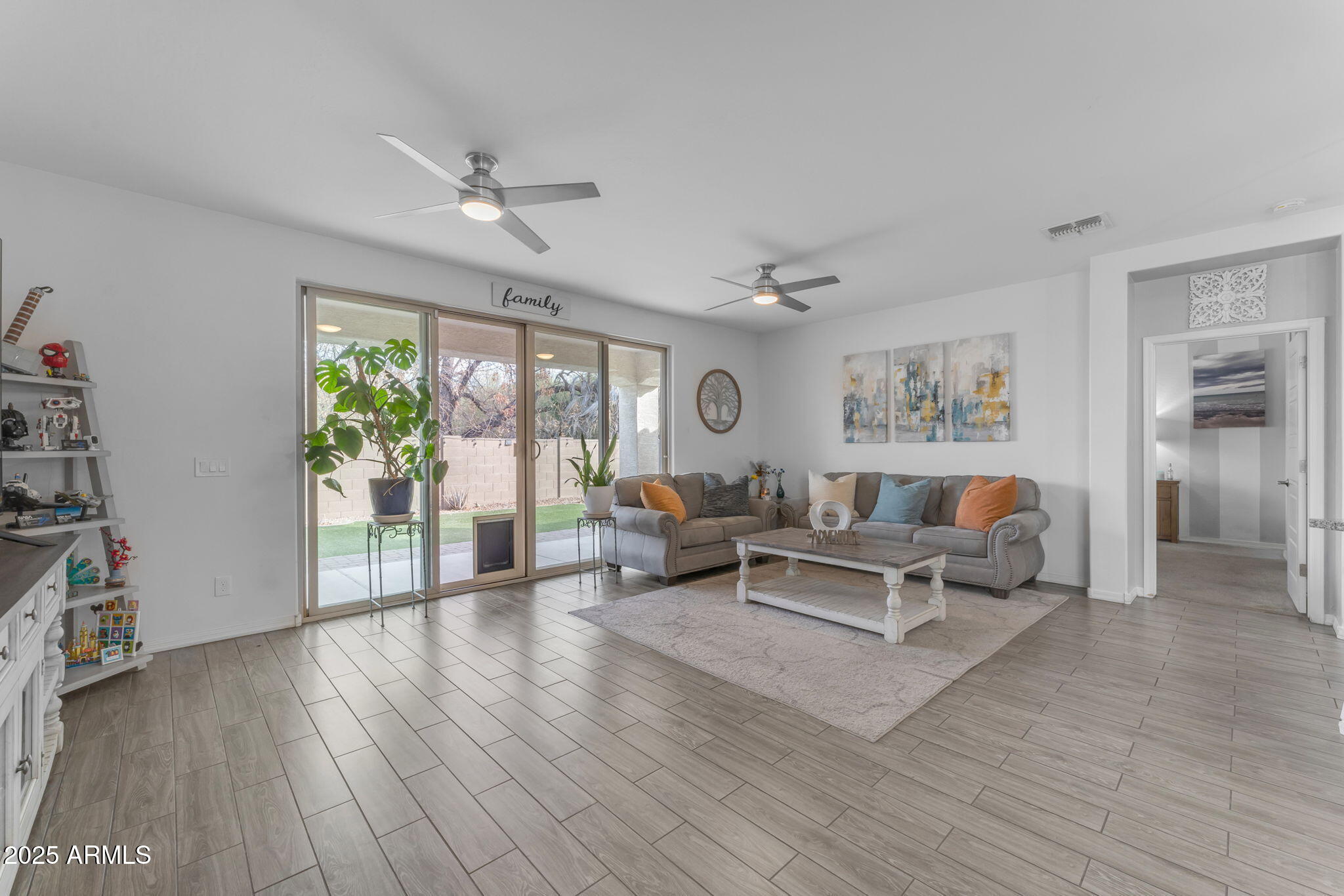 5637 S 29TH Place