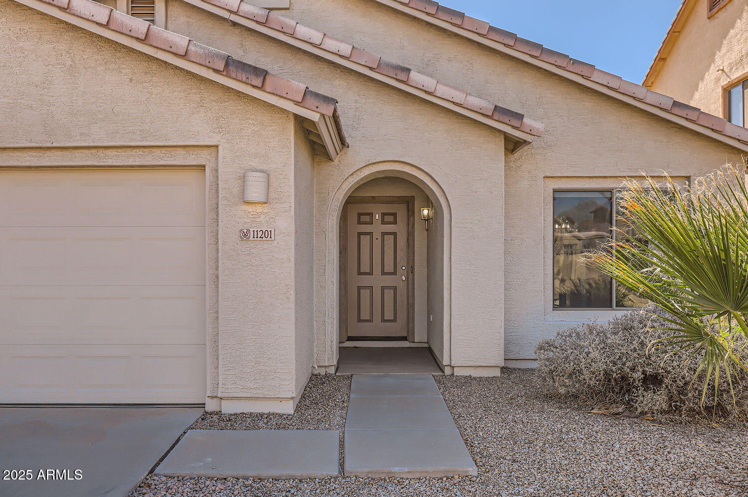 11201 W ELM Lane