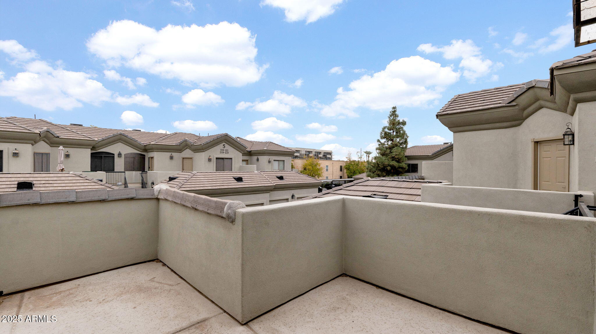 4533 N 22ND Street, 228