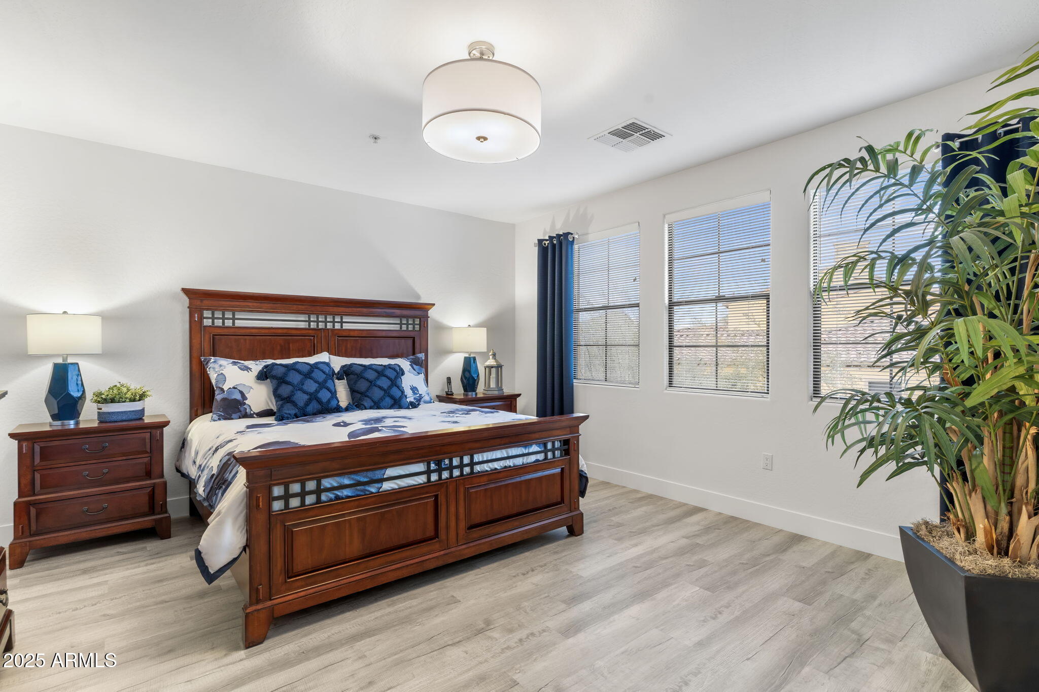20750 N 87TH Street, 1137