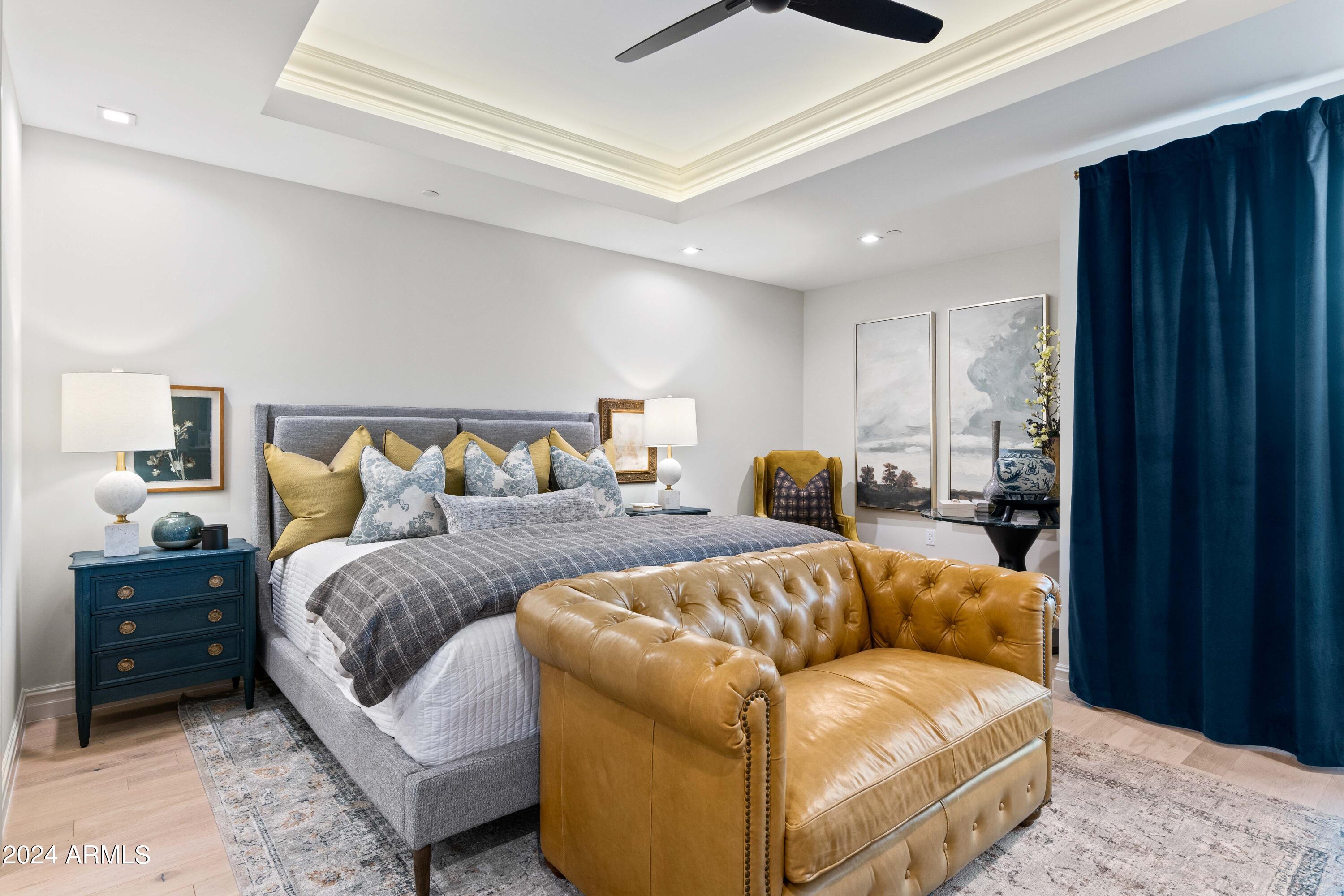 4240 E Camelback Road, 413