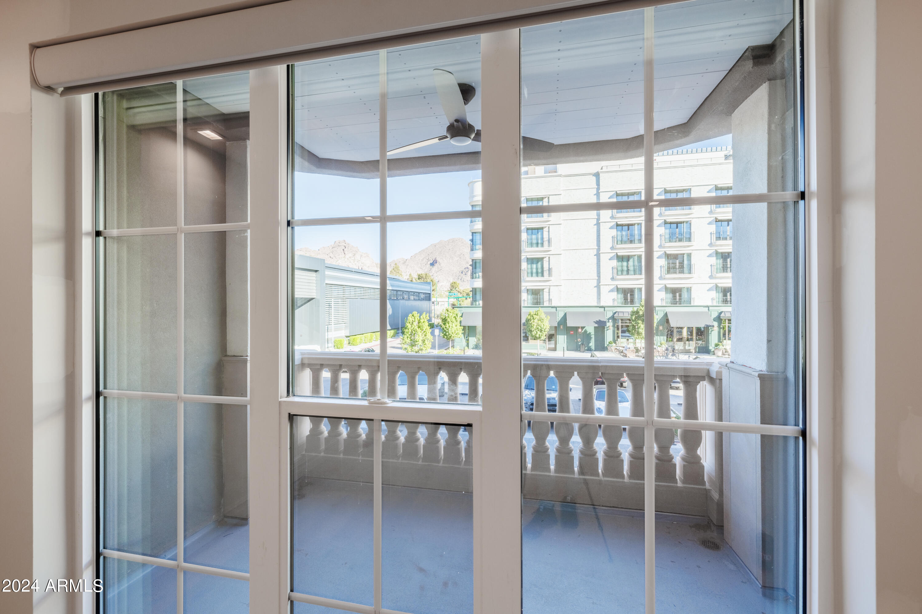 4240 E Camelback Road, 413