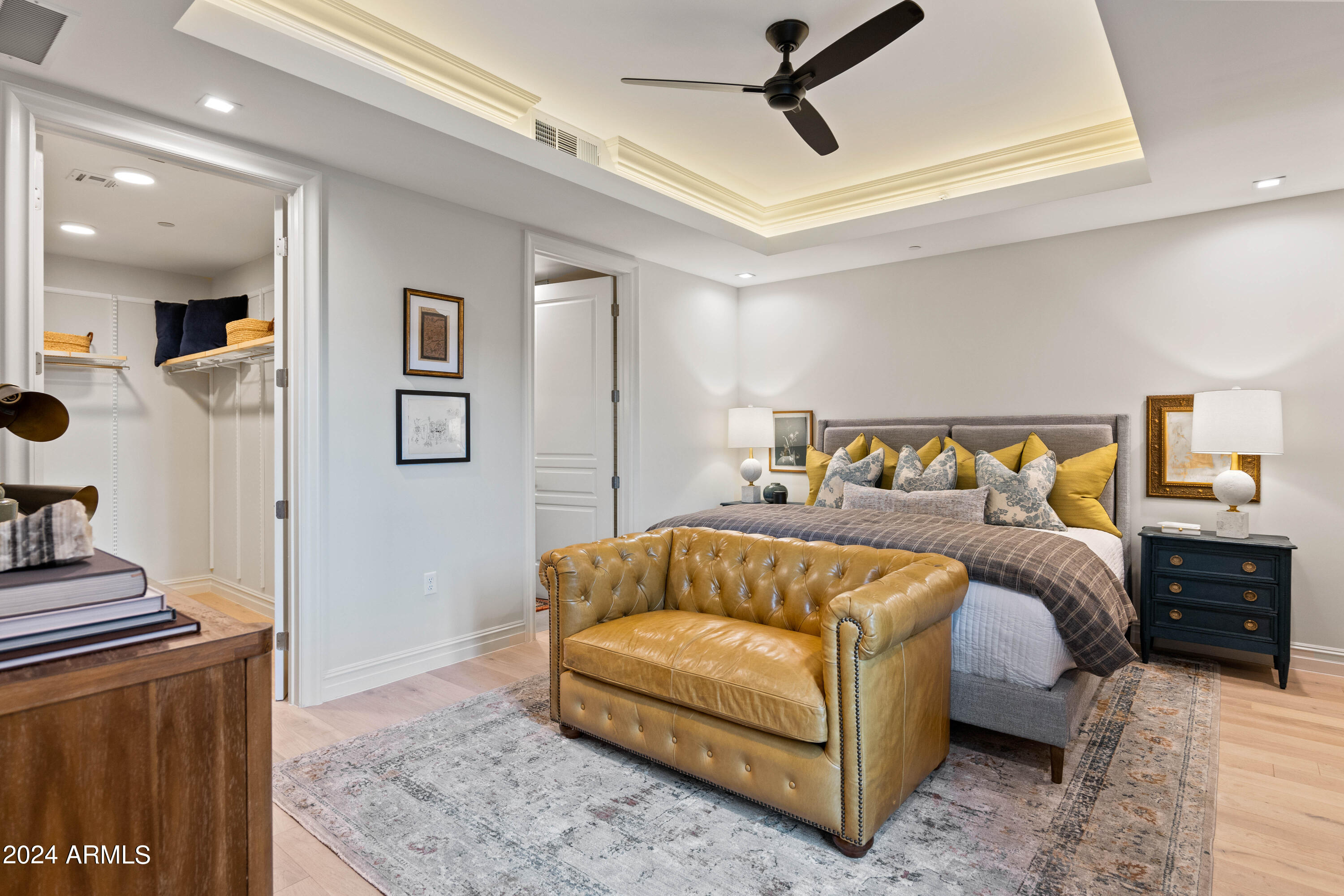 4240 E Camelback Road, 413