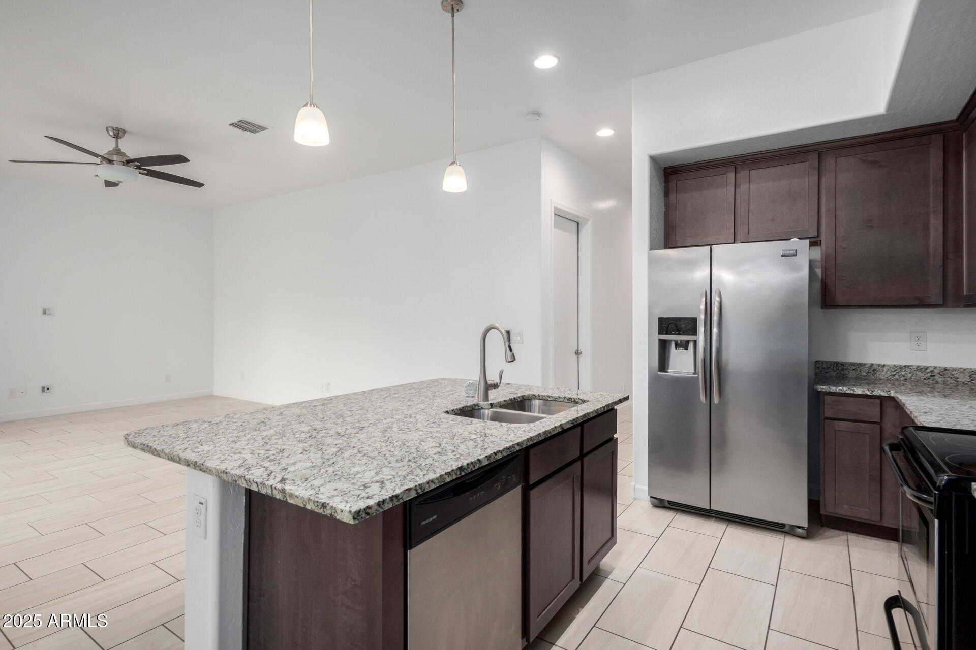 3058 N 33RD Place