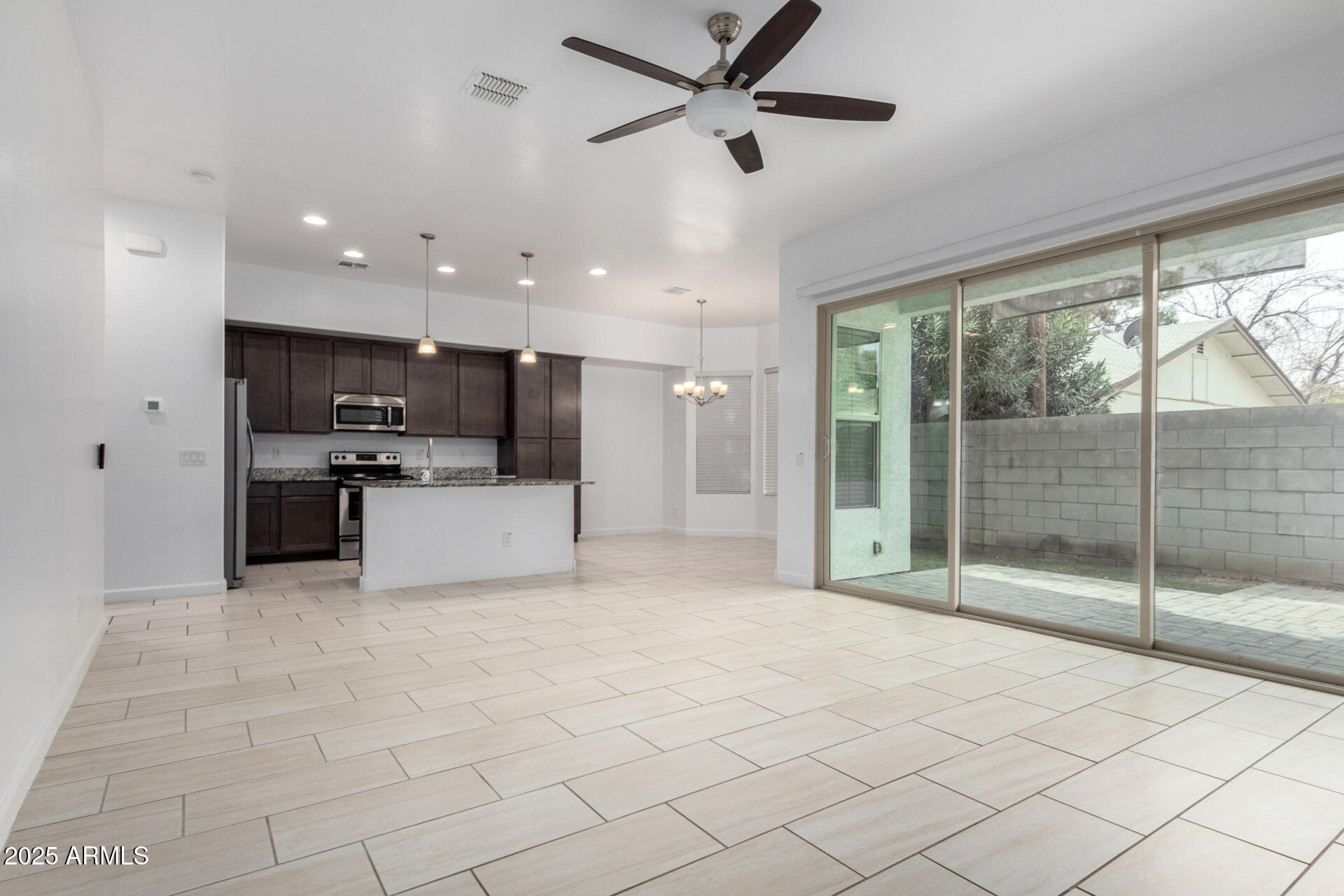 3058 N 33RD Place