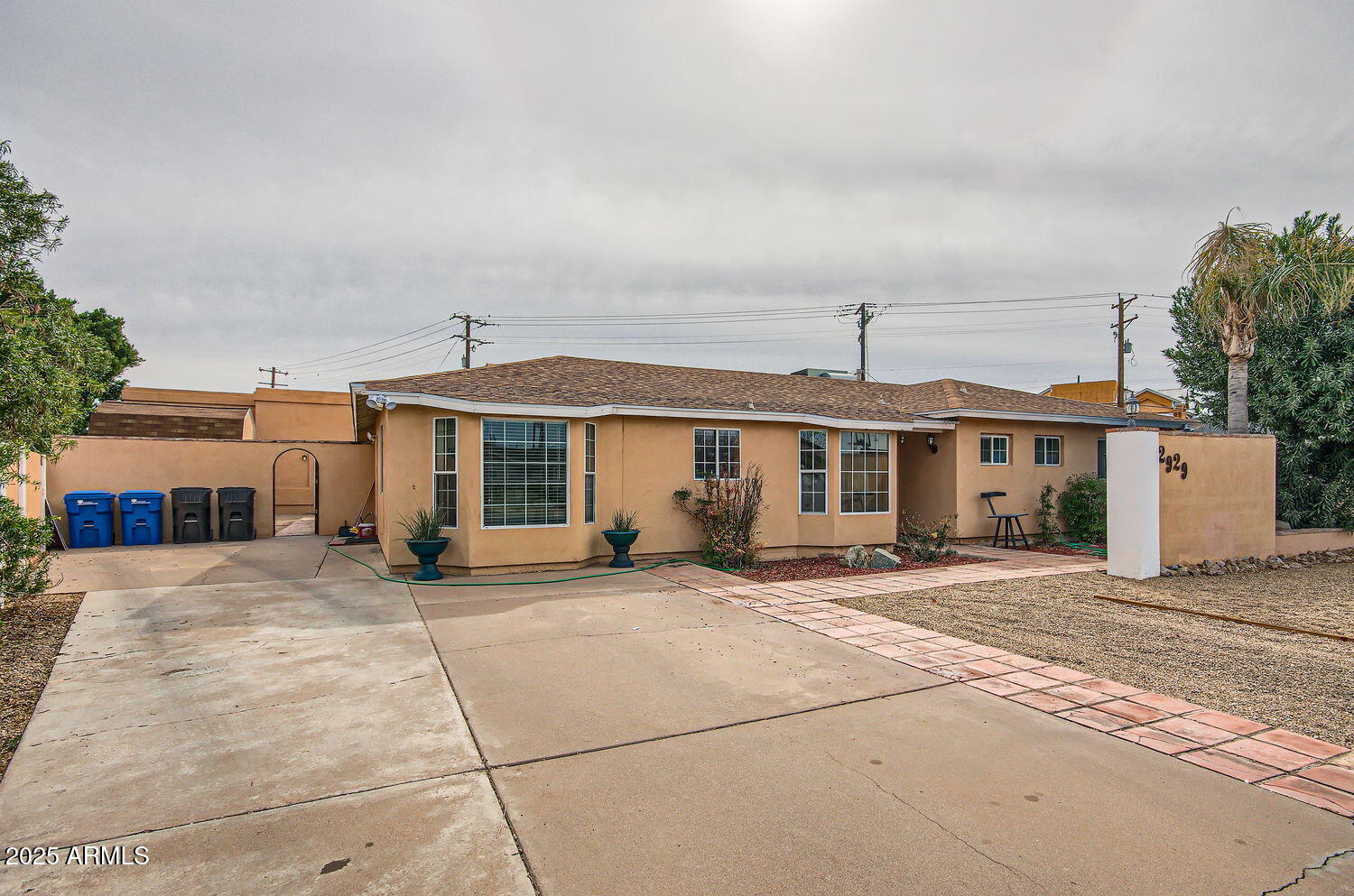 2929 N 55TH Place