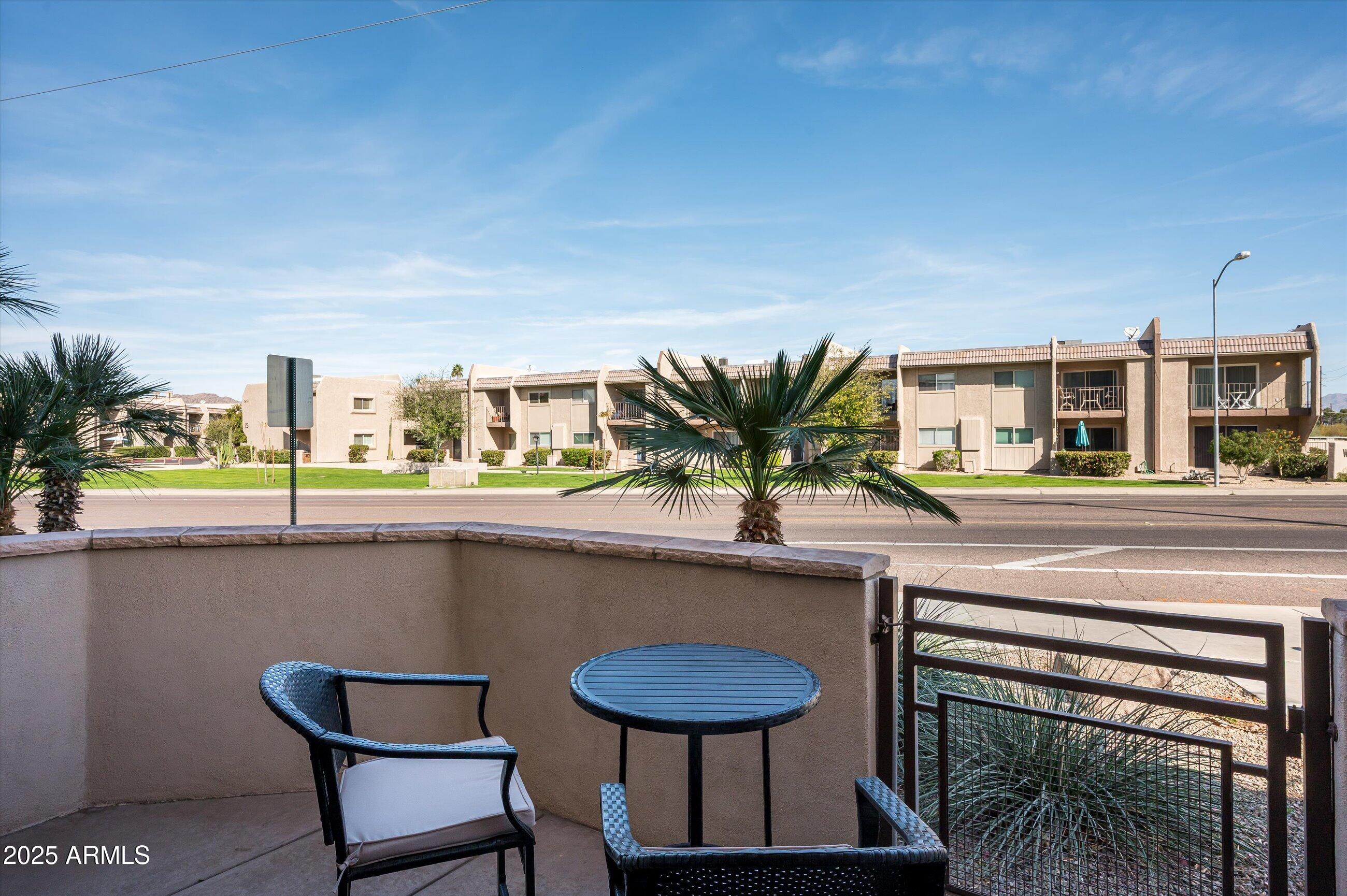 4931 N WOODMERE FAIRWAY, 1001