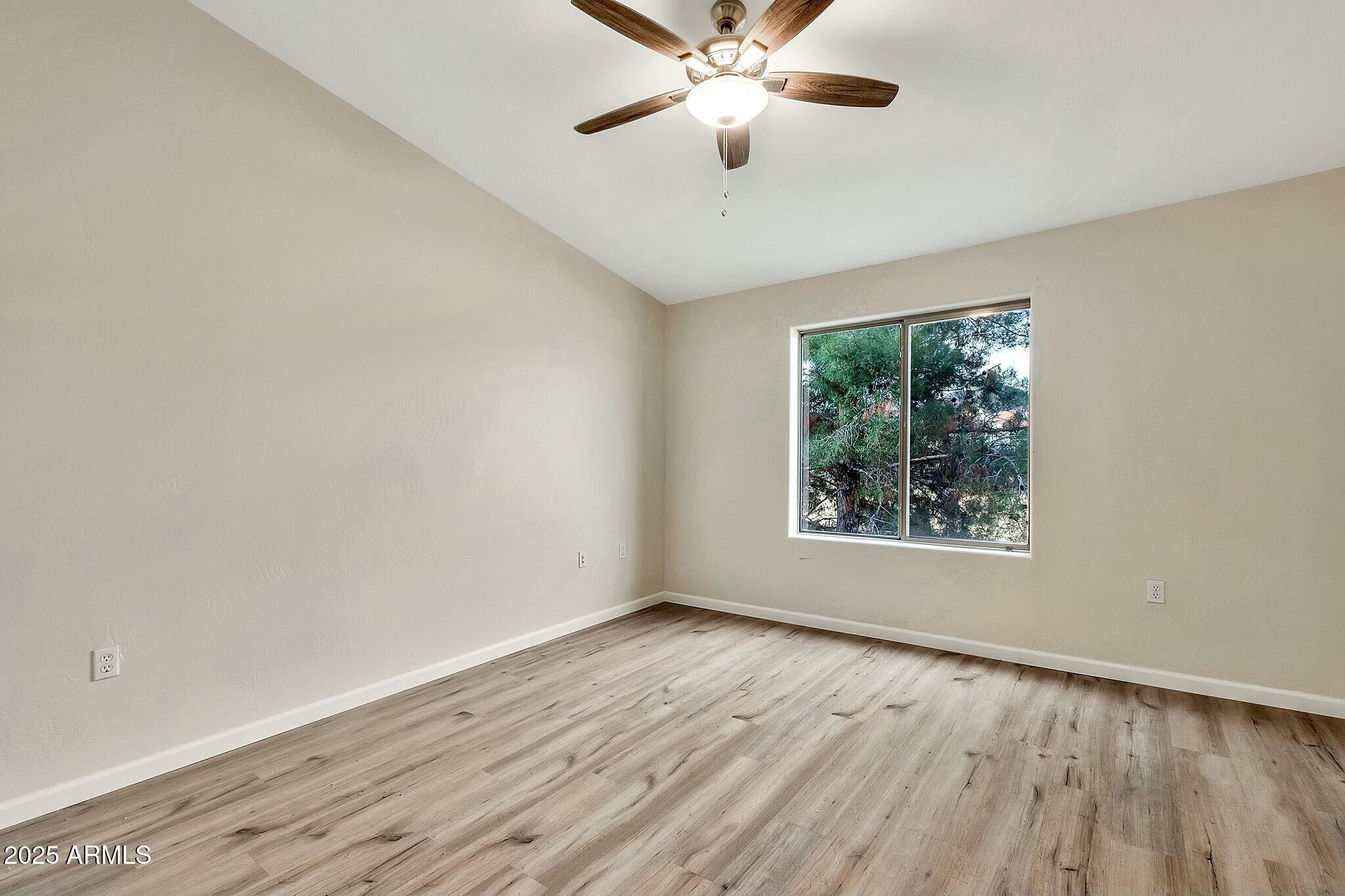 5249 E SHEA Boulevard, 214