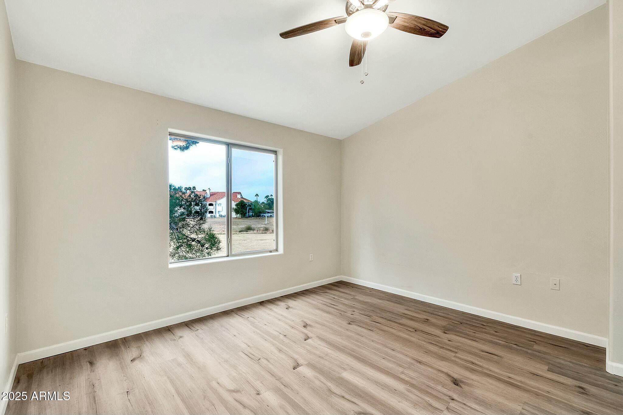 5249 E SHEA Boulevard, 214