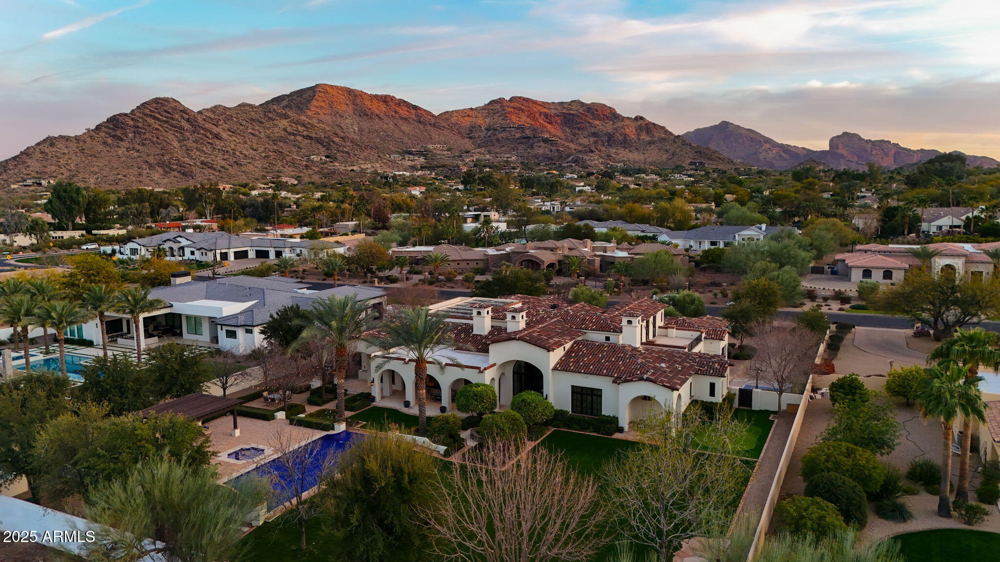 5016 E BUTLER Drive
