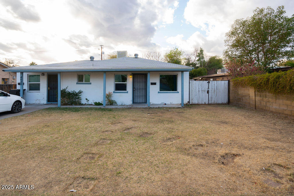 4620 N 10TH Place