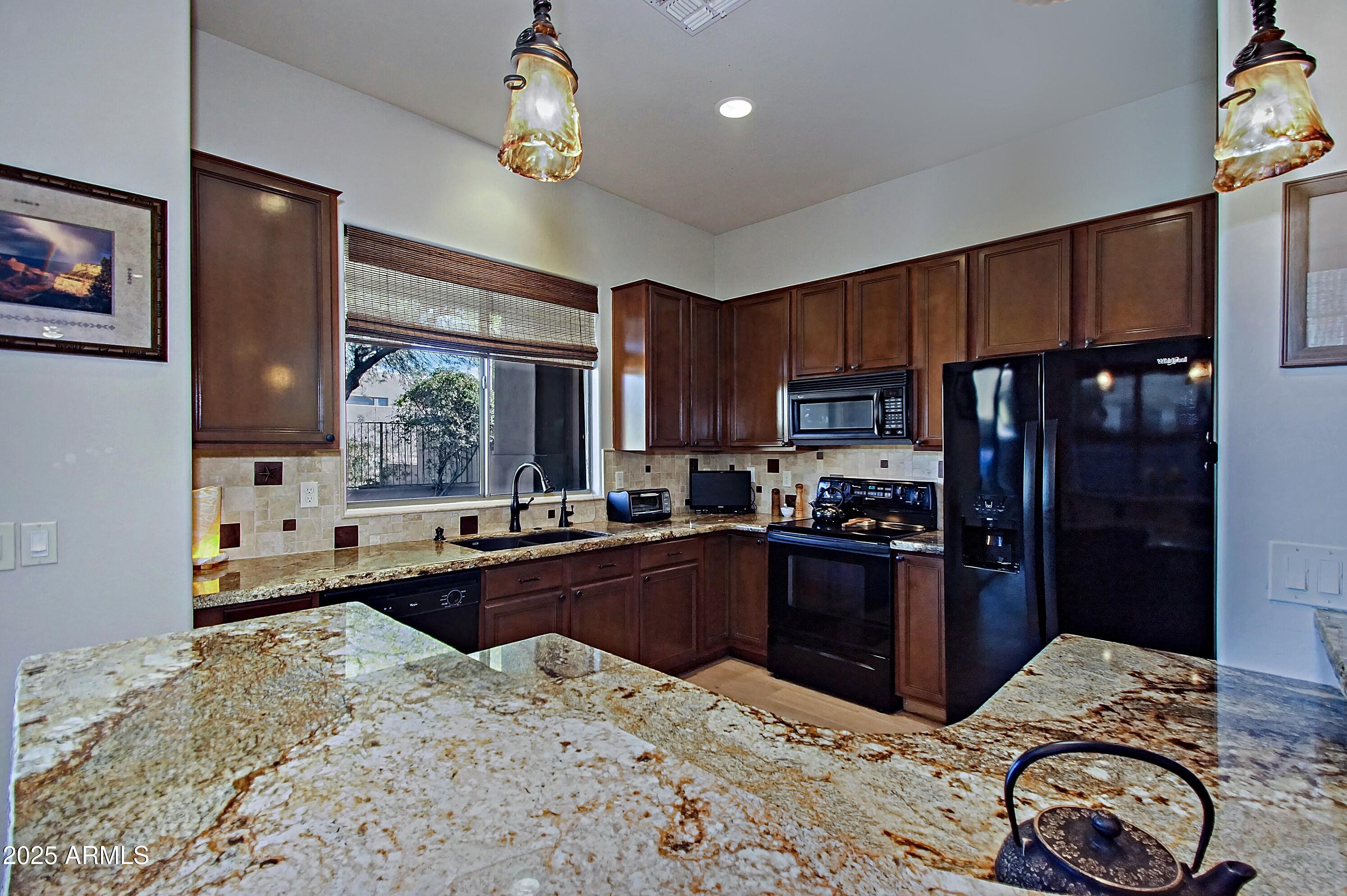 9576 E KIISA Drive