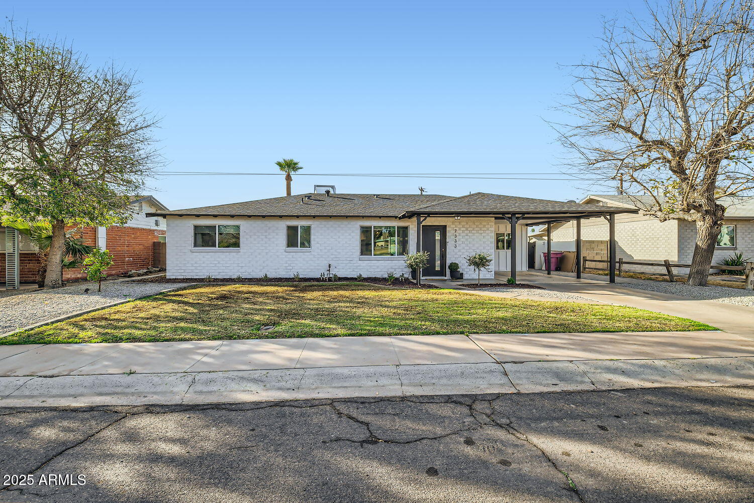 7333 E PALM Lane