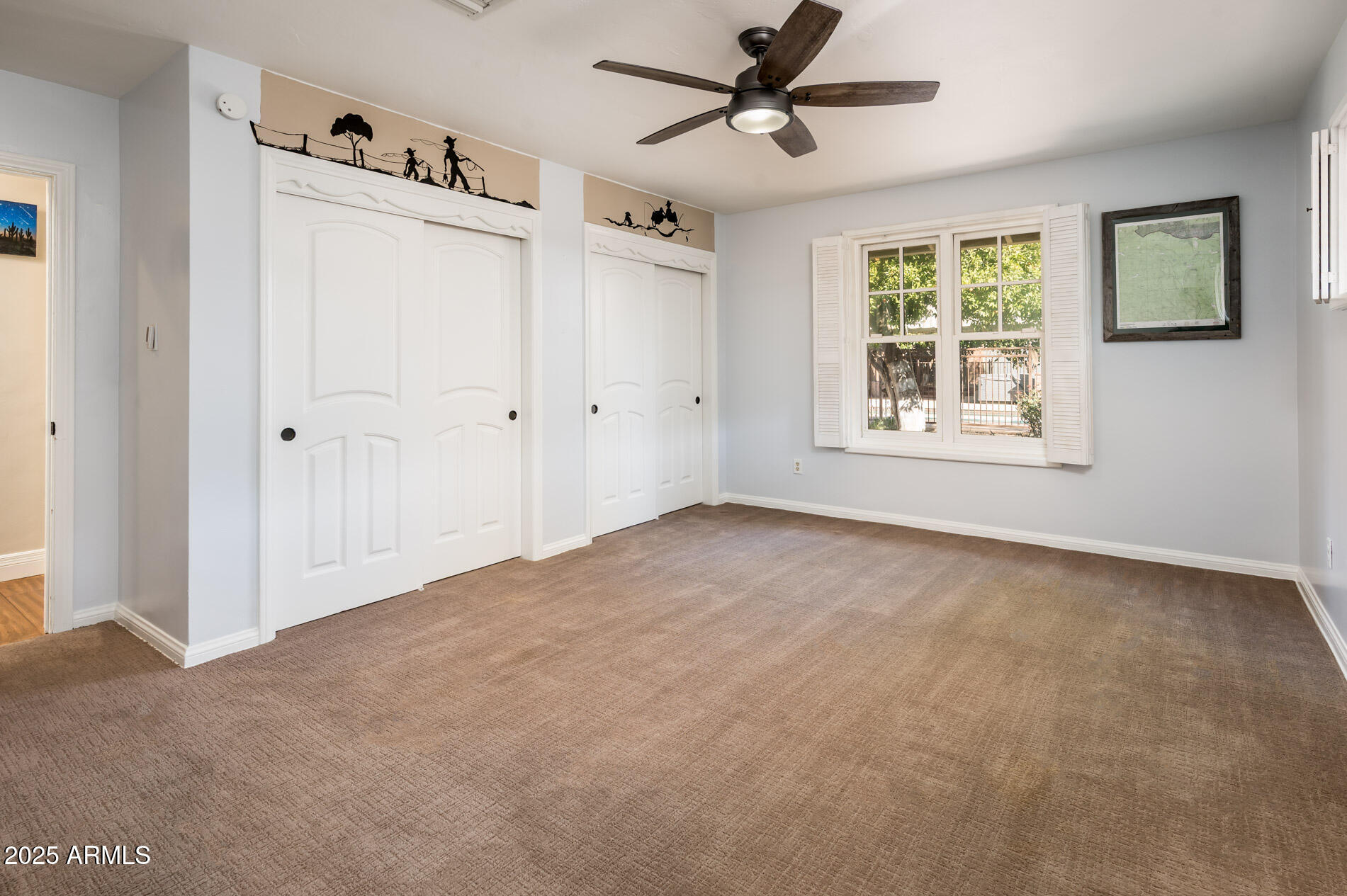 220 W SAN JUAN Avenue