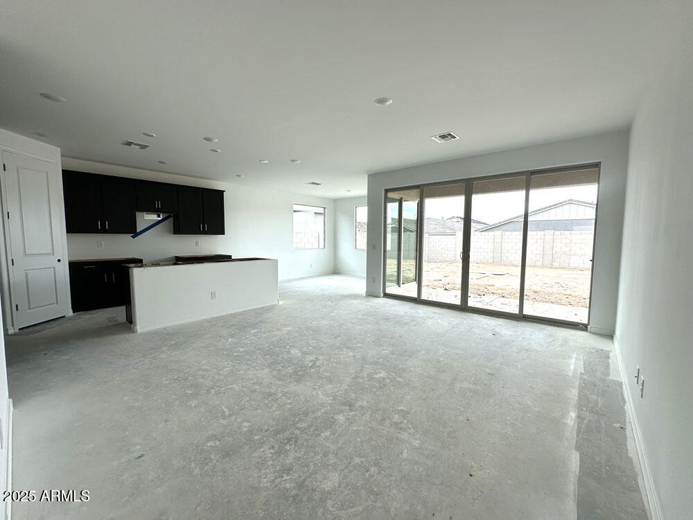 22840 E ROUNDUP Way