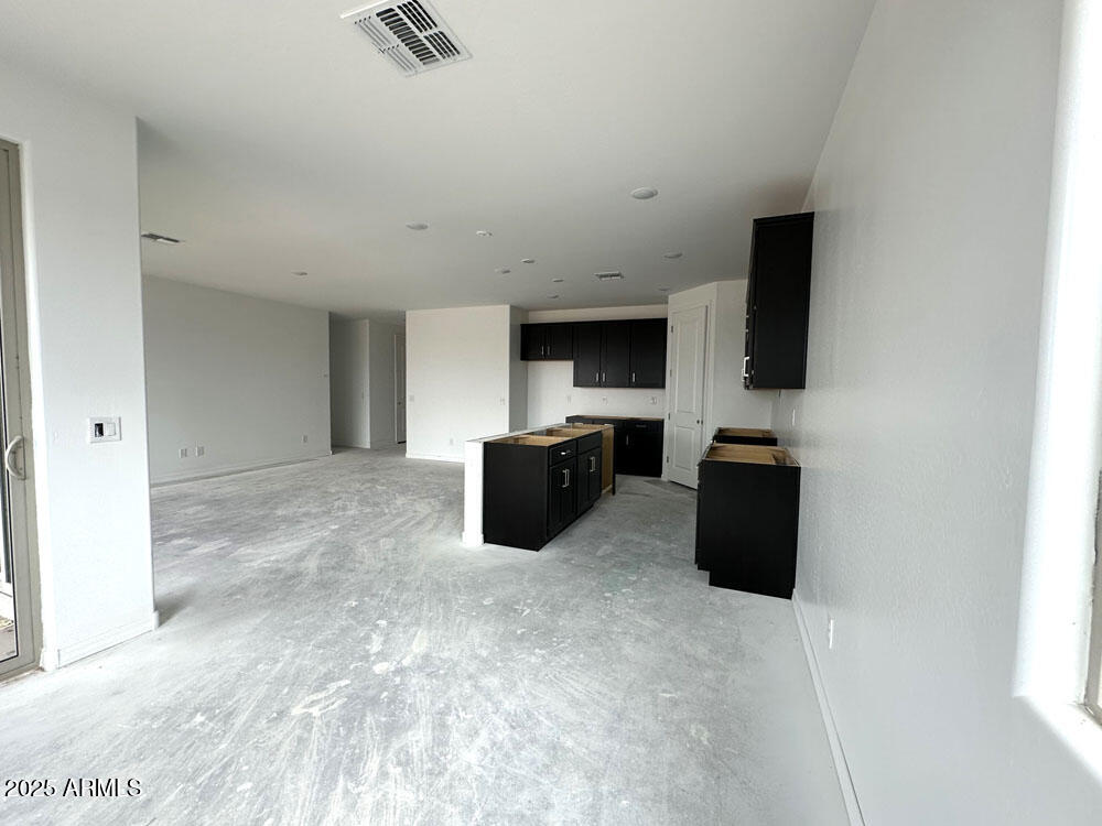 22840 E ROUNDUP Way
