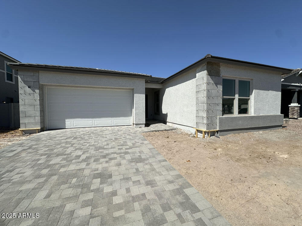 11426 E UTOPIA Avenue