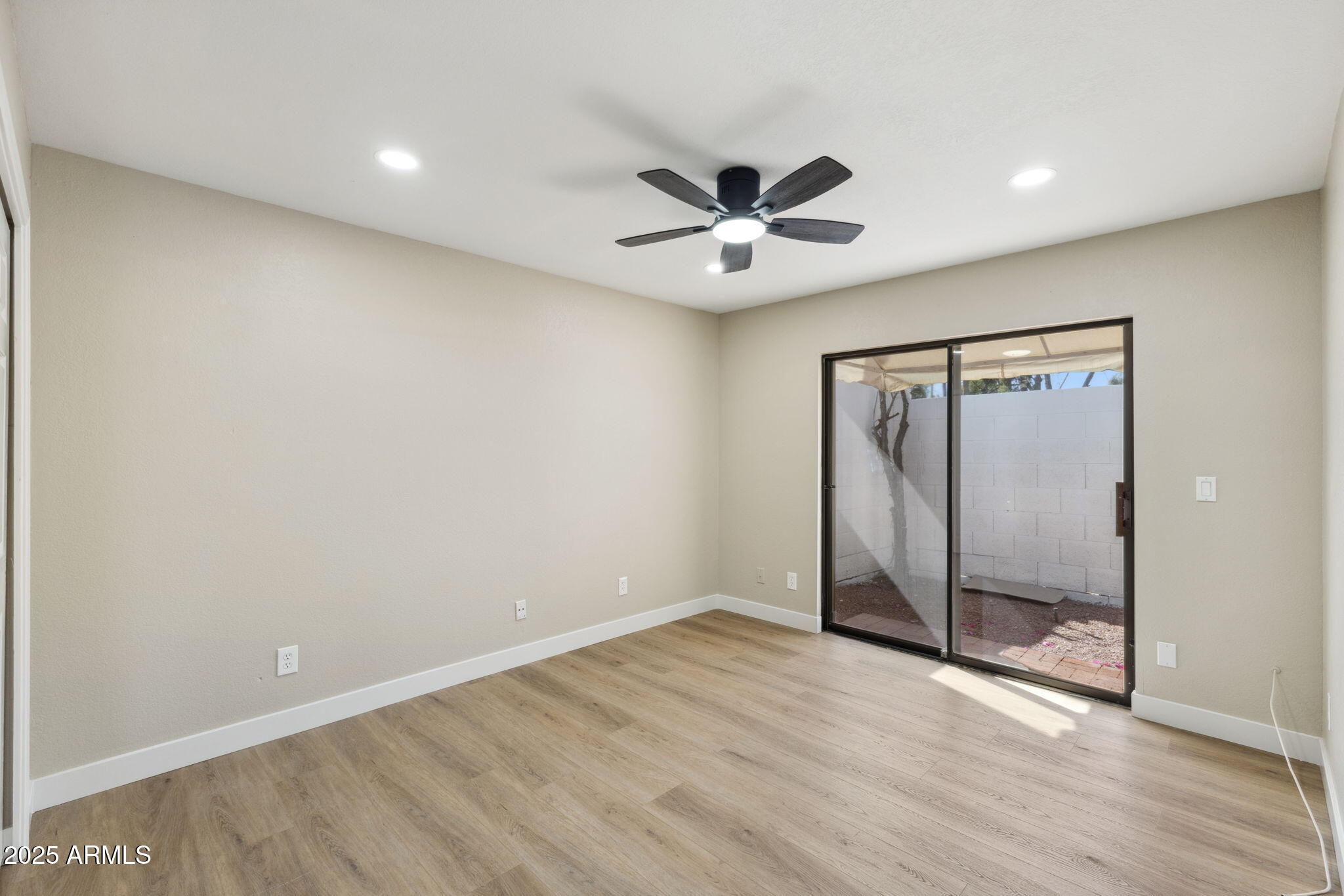 5310 N 24TH Place