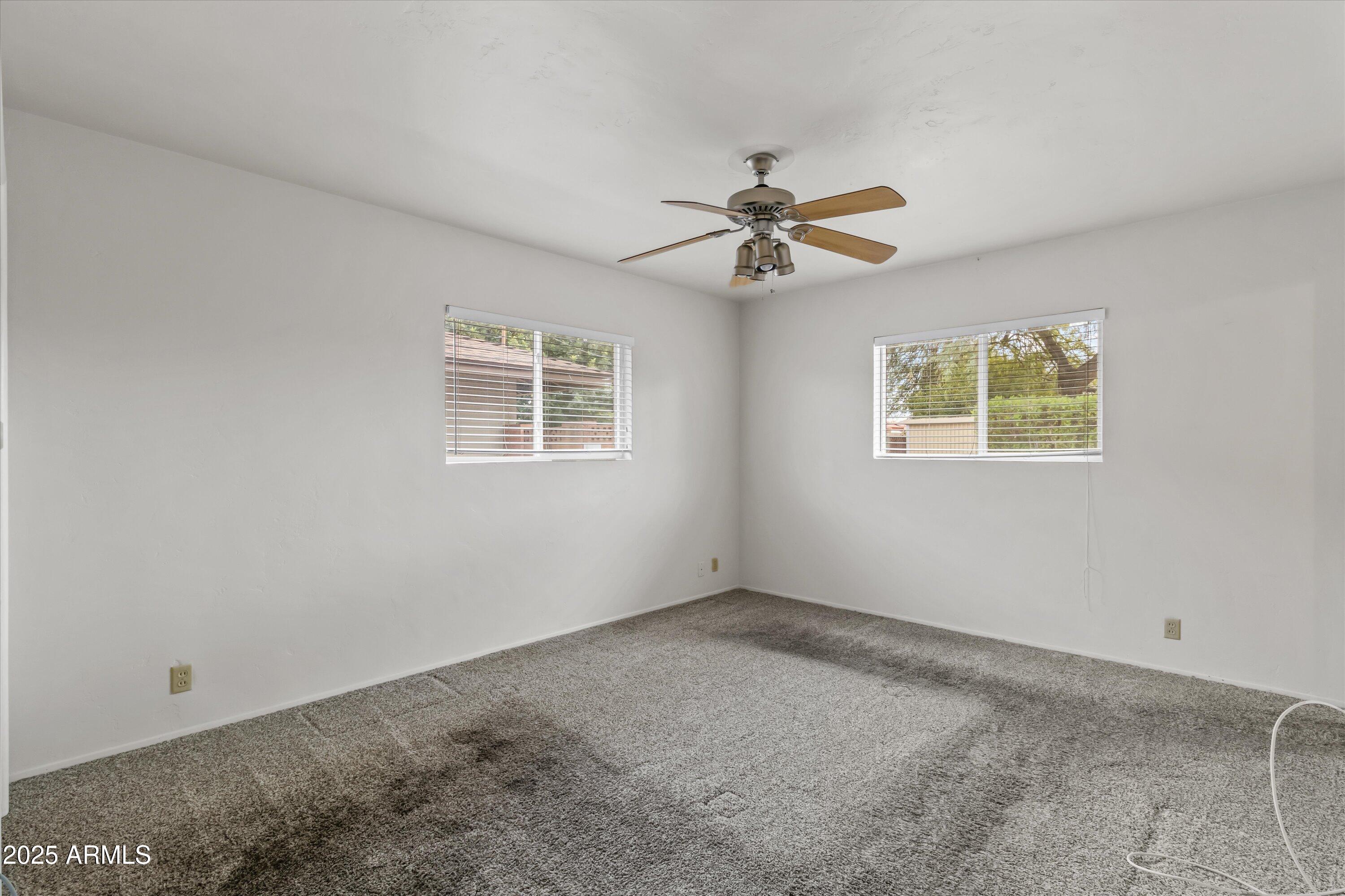 1509 W Tuckey Lane