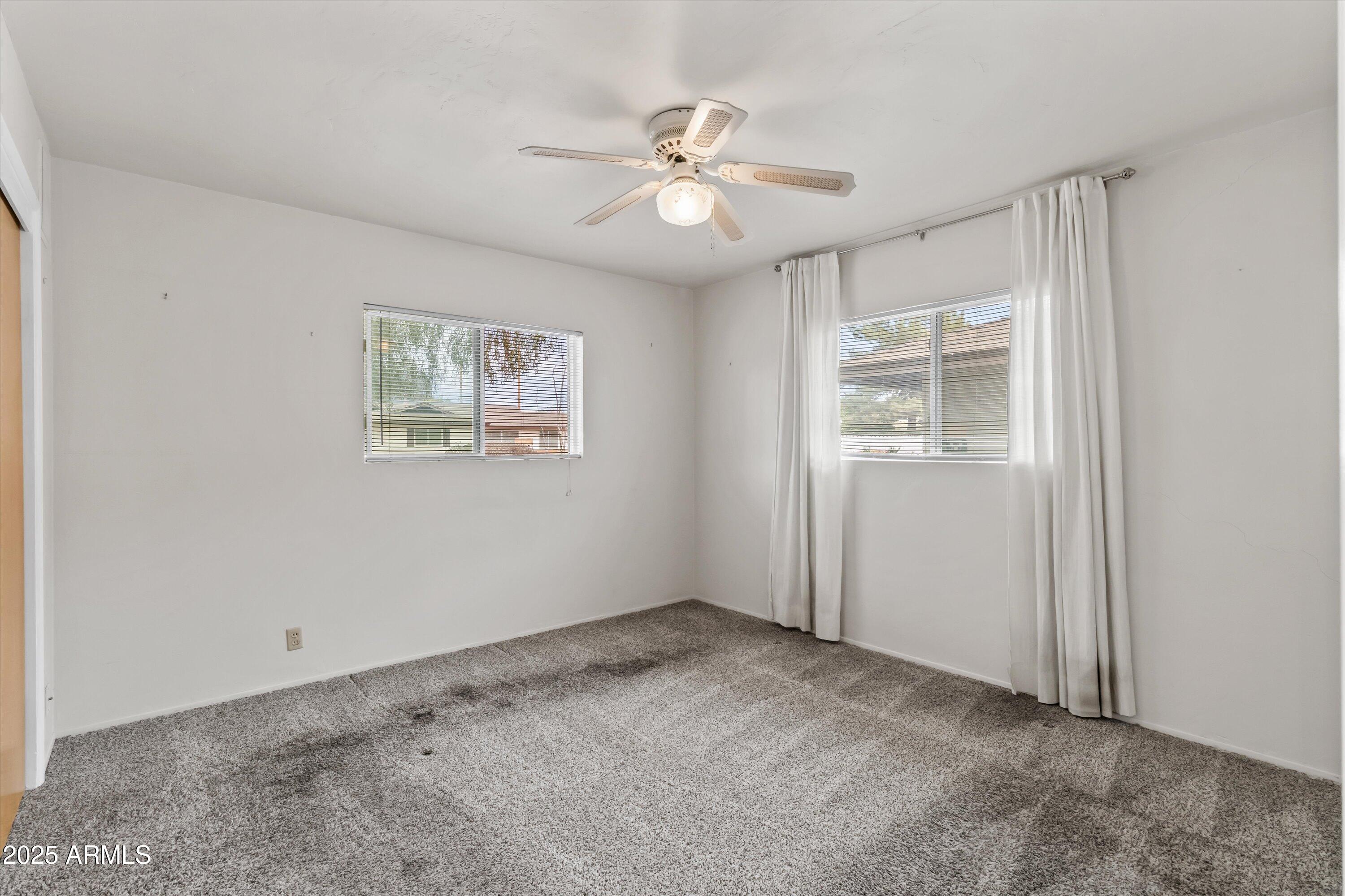 1509 W Tuckey Lane