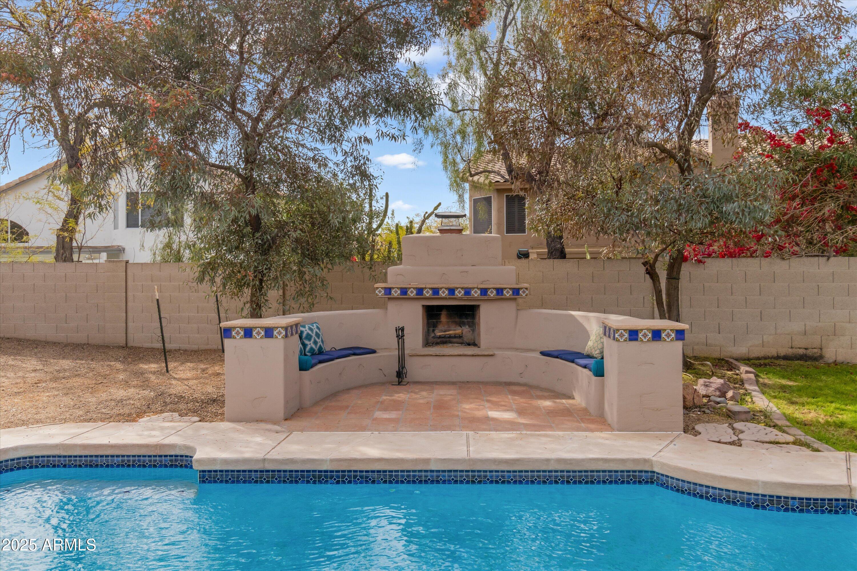 4607 E RANCHO LAREDO Drive