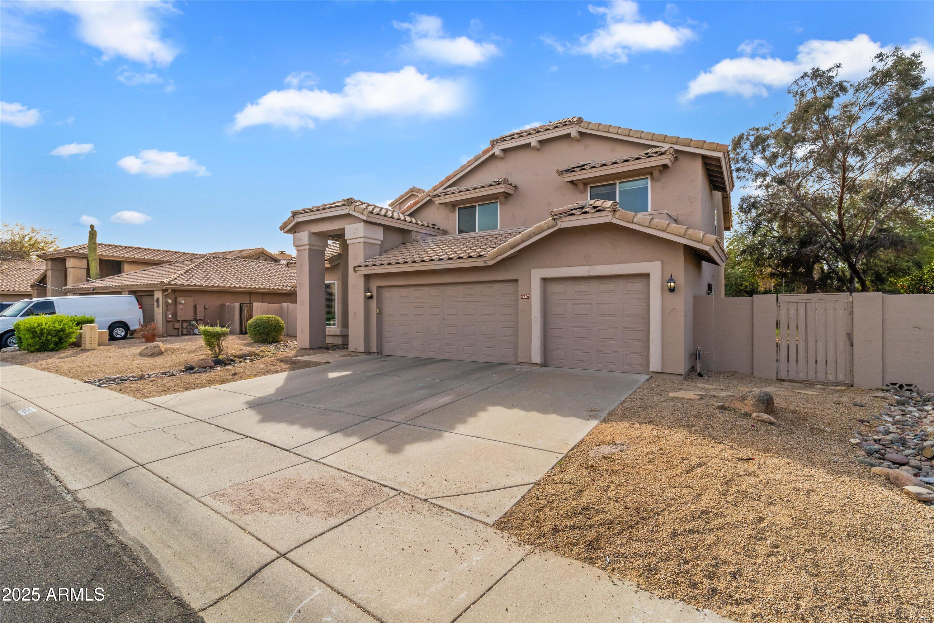 4607 E RANCHO LAREDO Drive