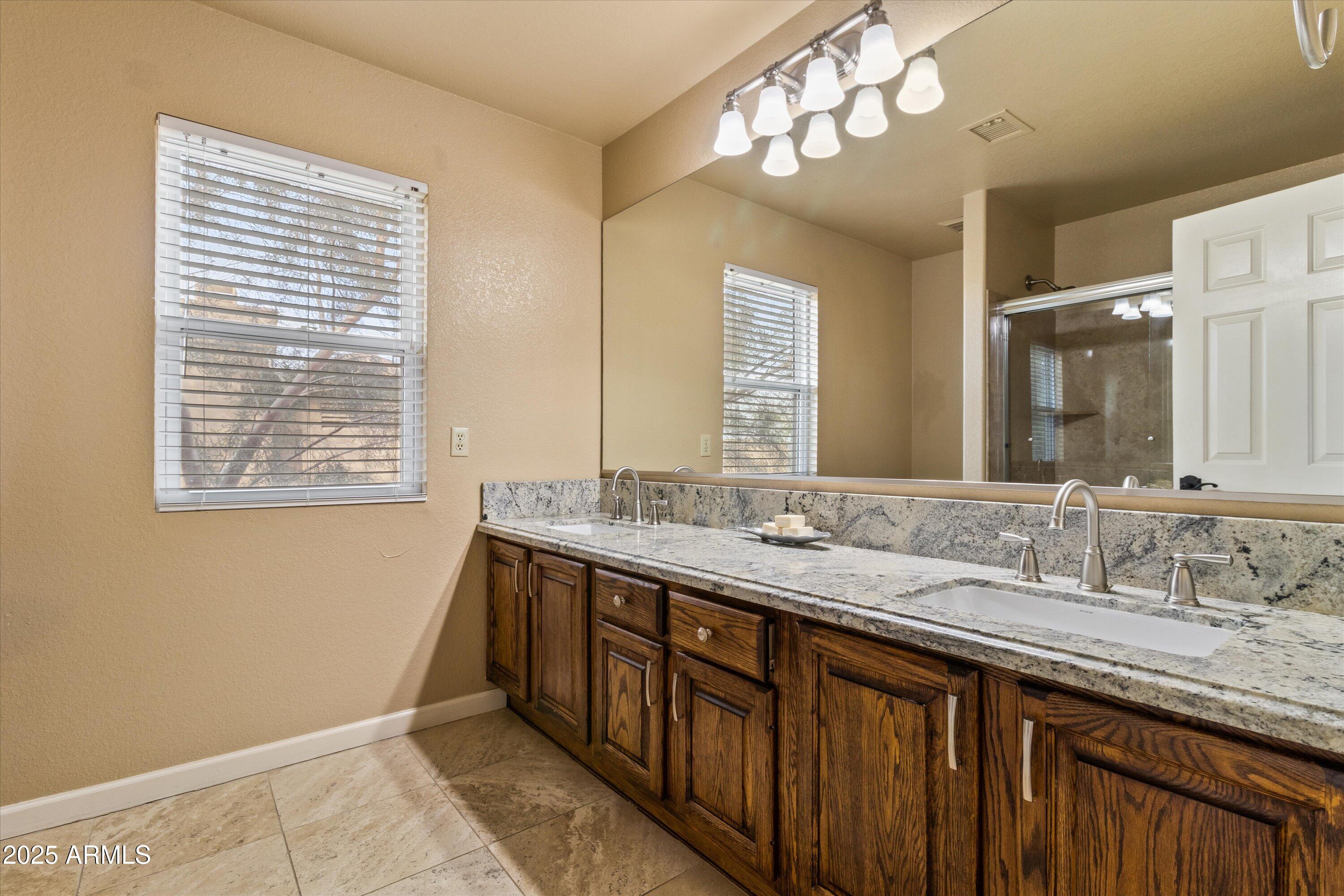 4607 E RANCHO LAREDO Drive