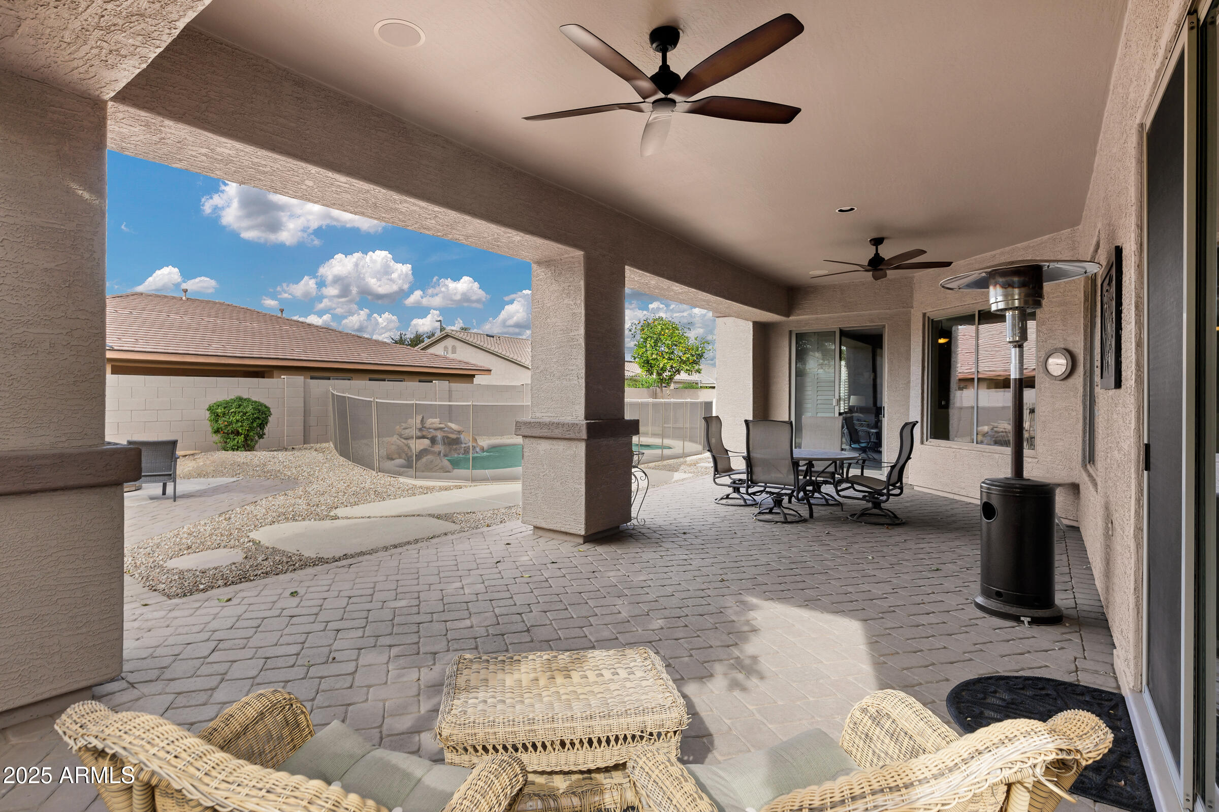 4618 E CARRIAGE Court
