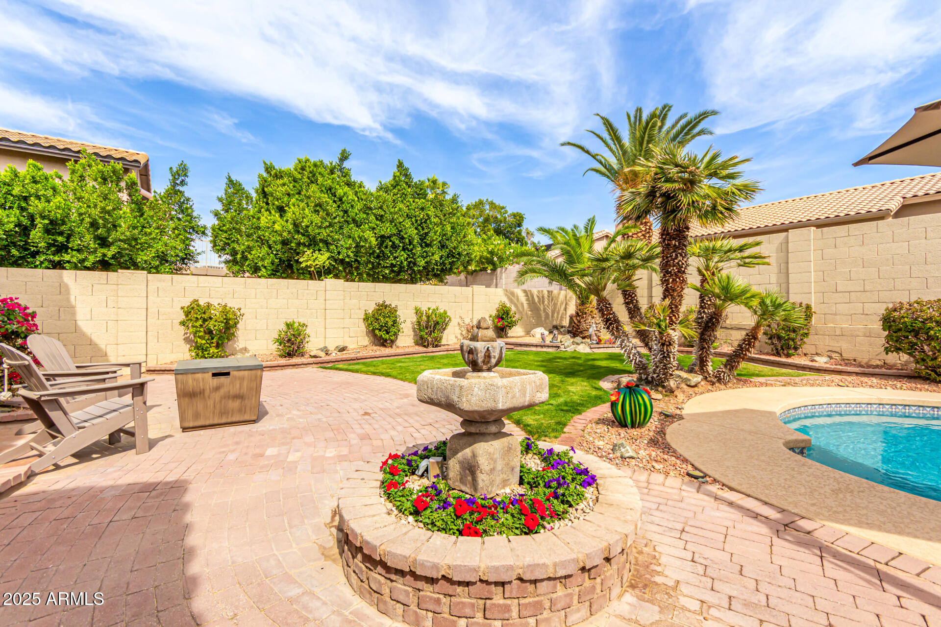 16 E SOUTH FORK Drive