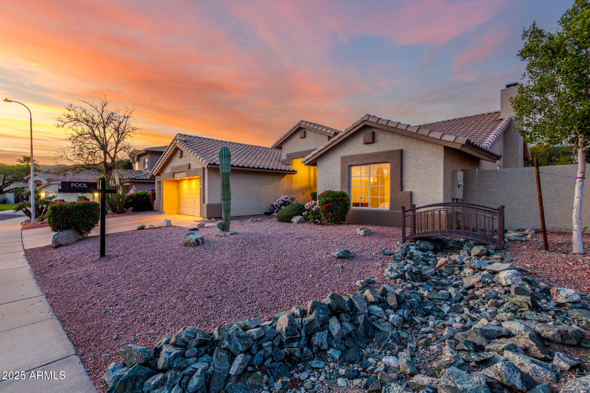 16 E SOUTH FORK Drive