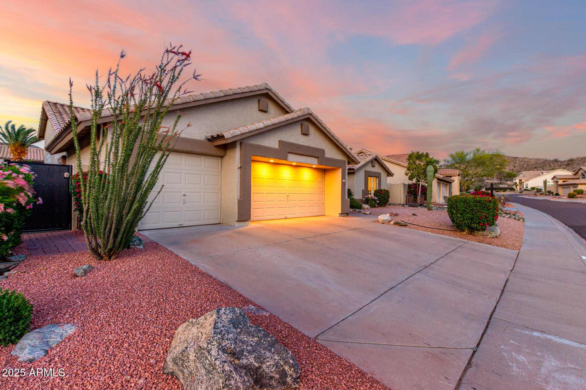 16 E SOUTH FORK Drive