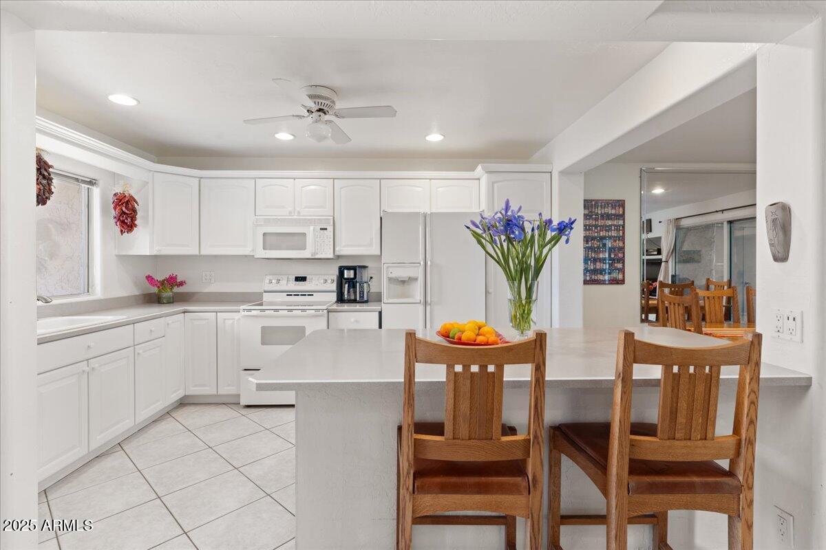 7312 N VIA CAMELLO DEL NORTE Street, 95