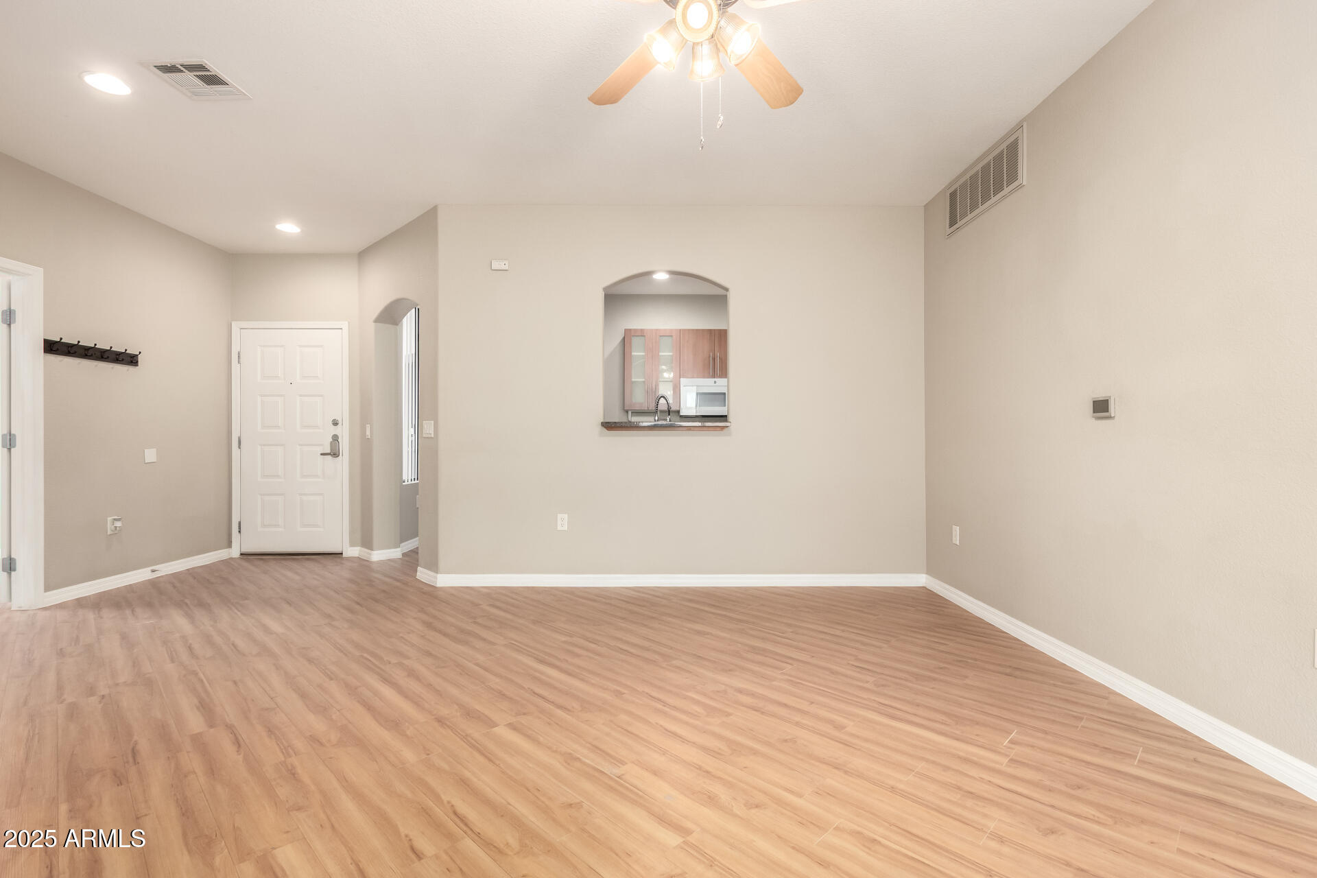 6900 E PRINCESS Drive, 2124