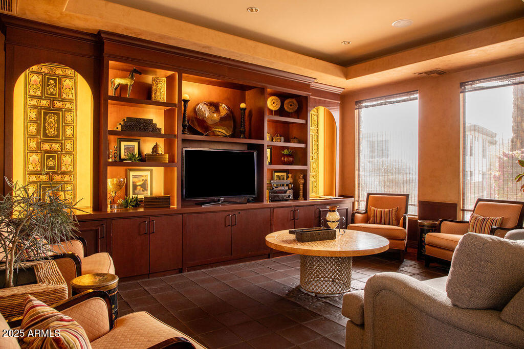 6900 E PRINCESS Drive, 2124