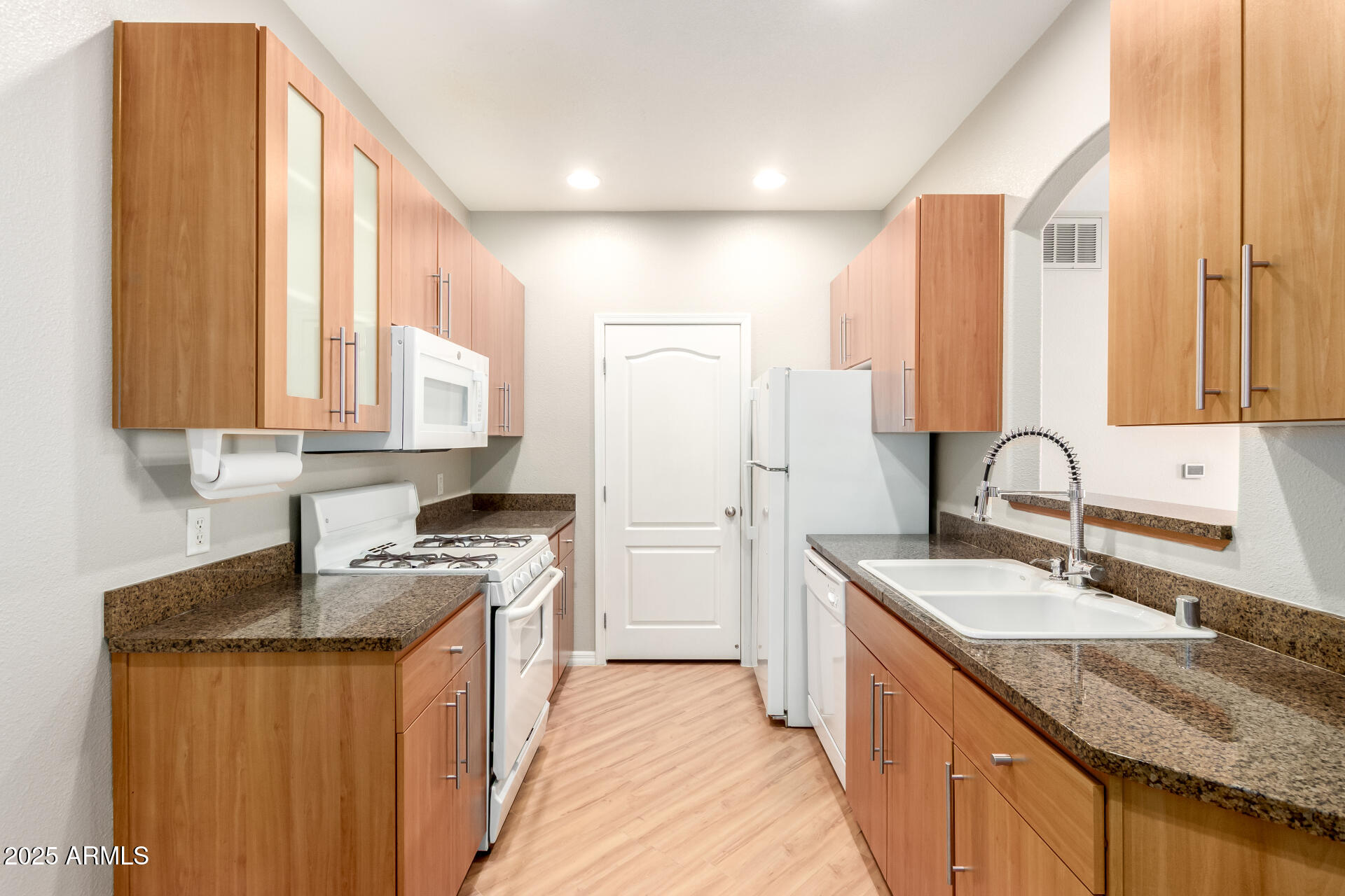 6900 E PRINCESS Drive, 2124