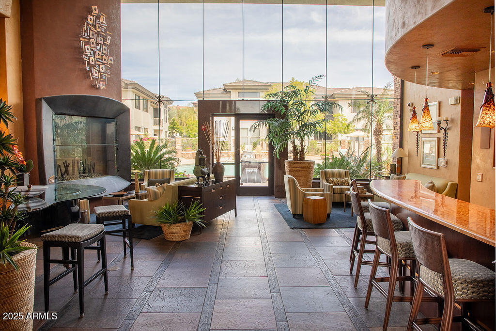 6900 E PRINCESS Drive, 2124